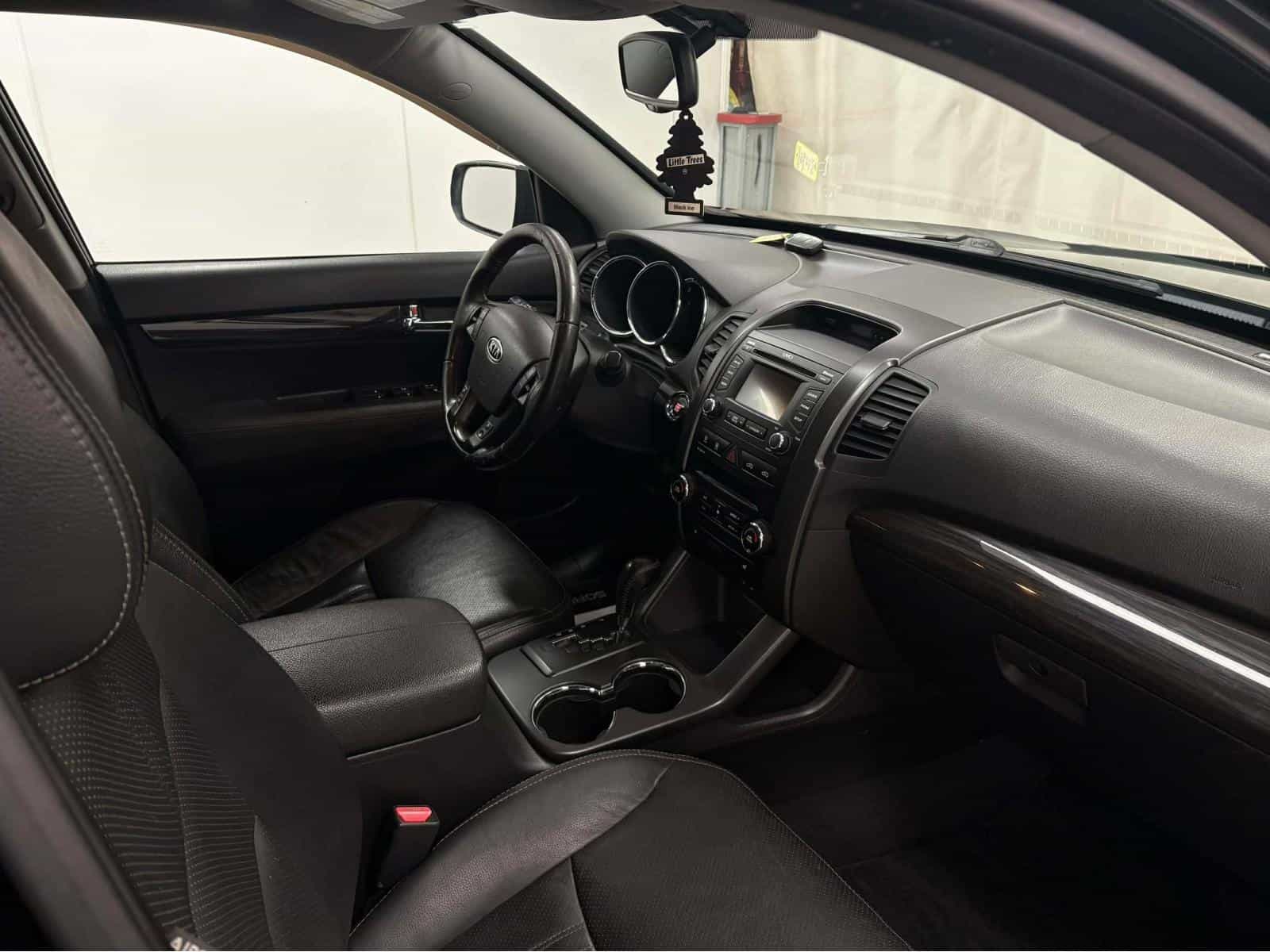 2012 Kia Sorento EX - Image 11