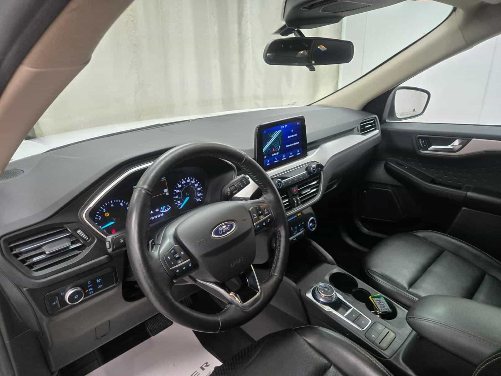 2020 Ford Escape SEL - Image 15