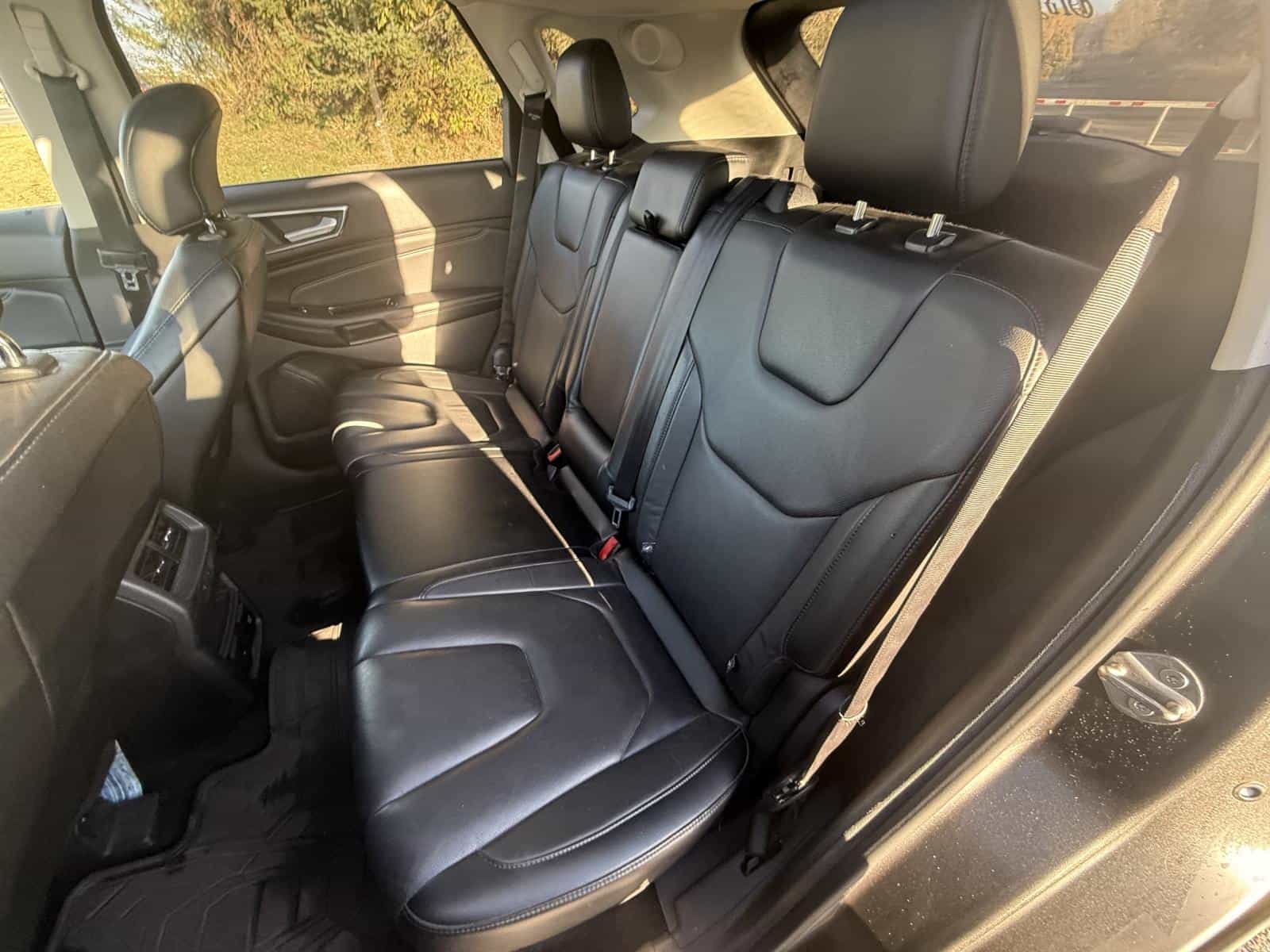 2016 Ford Edge Titanium - Image 5