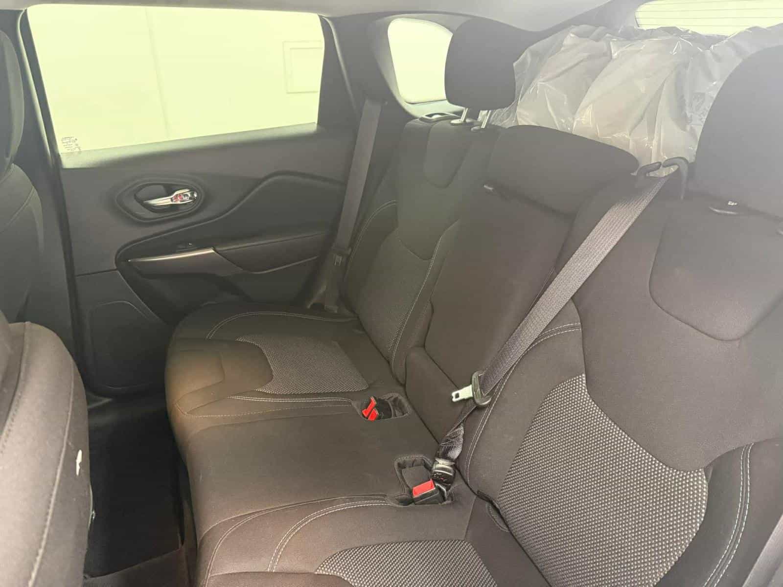 Image 10 Jeep Cherokee Sport 2022