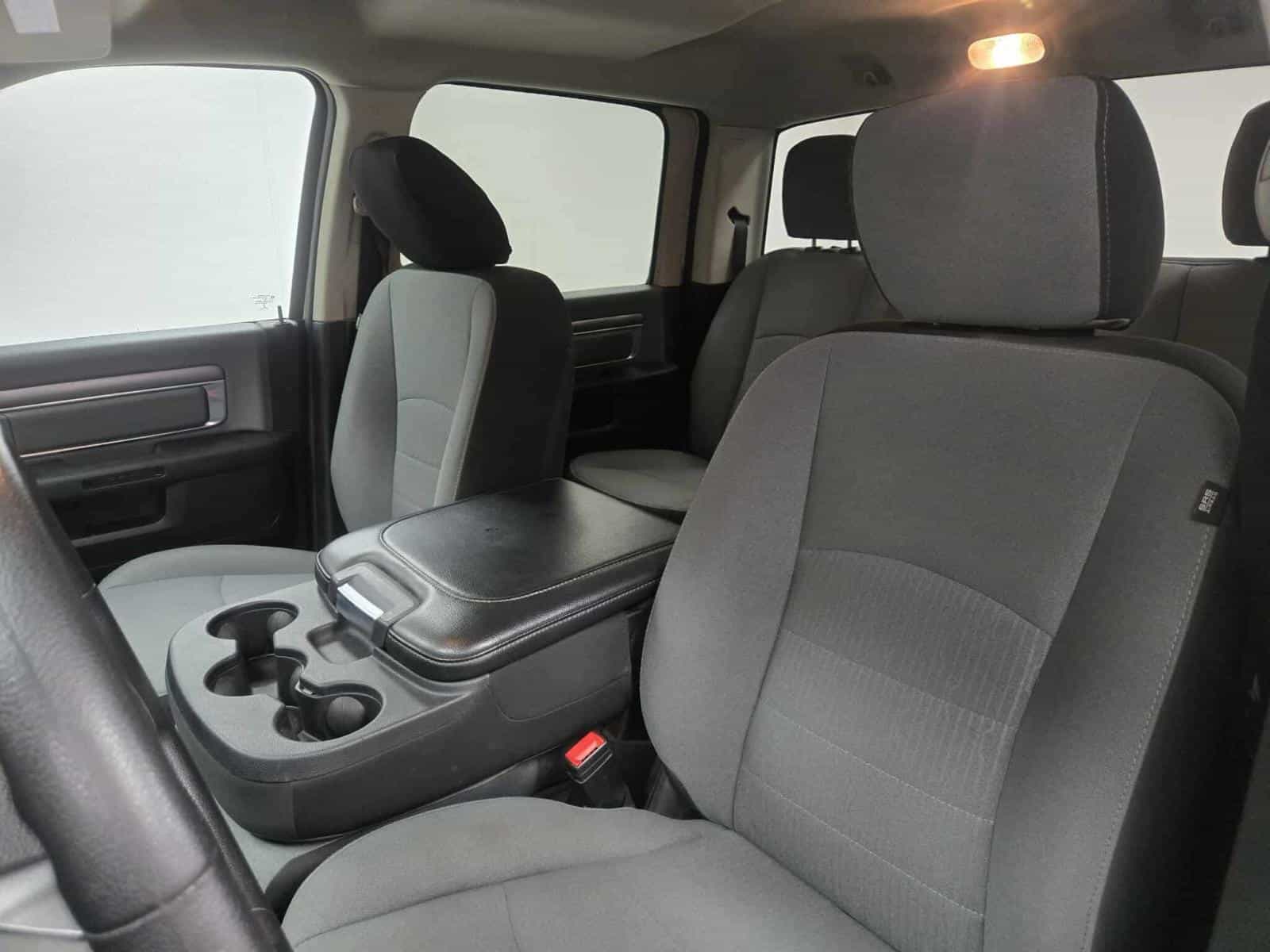 Image 12 RAM 1500 Classic SLT 2022