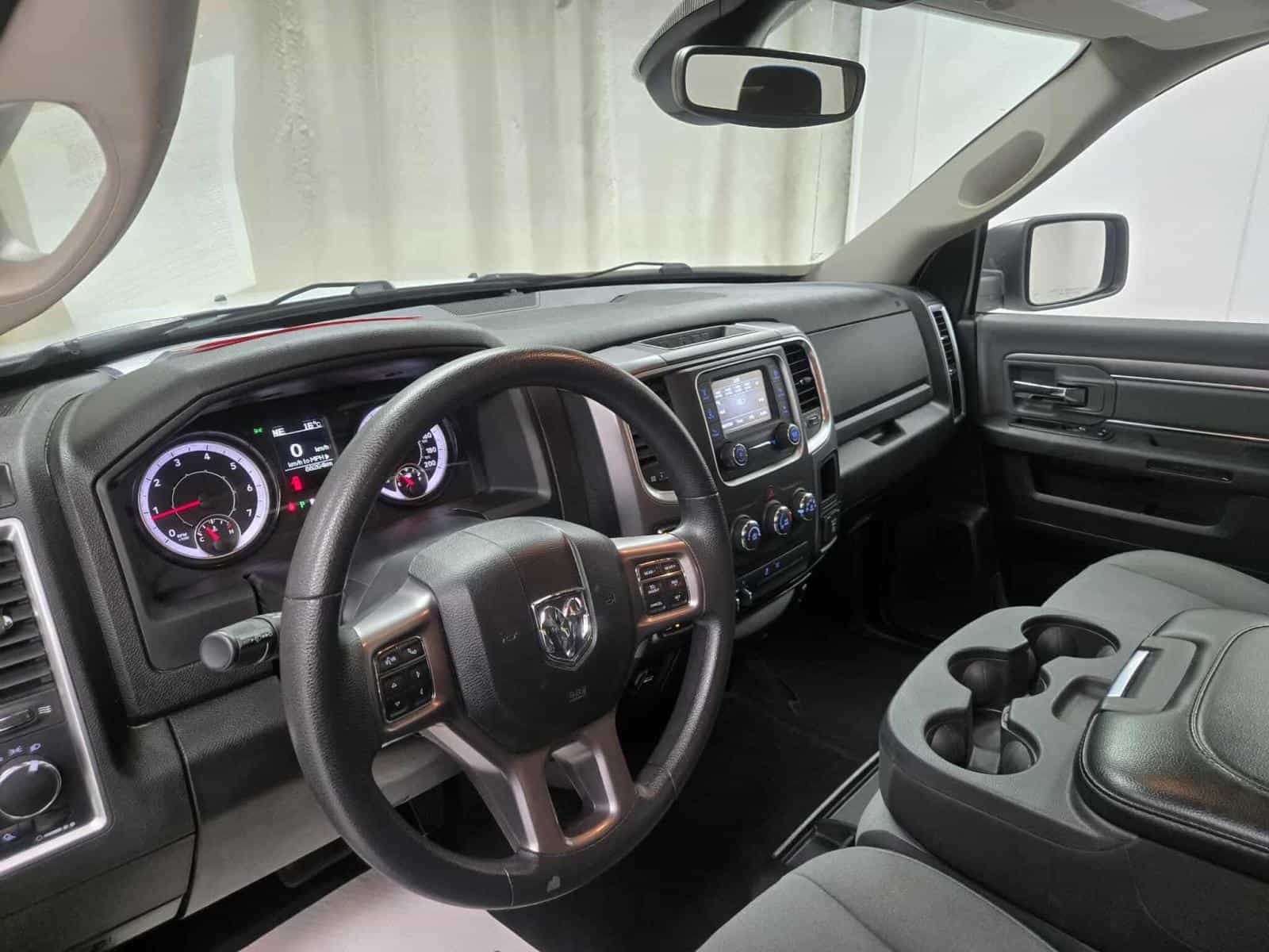 Image 16 RAM 1500 Classic SLT 2022