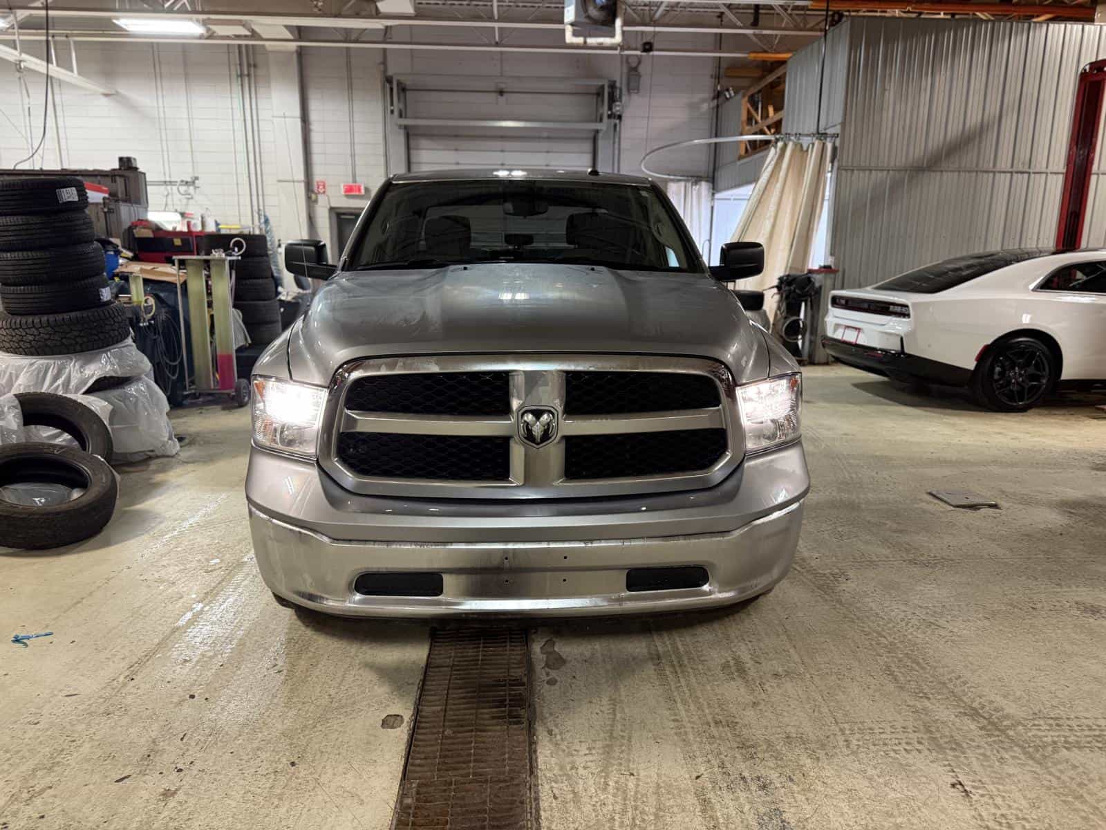 2023 RAM 1500 Classic SLT - Image 2