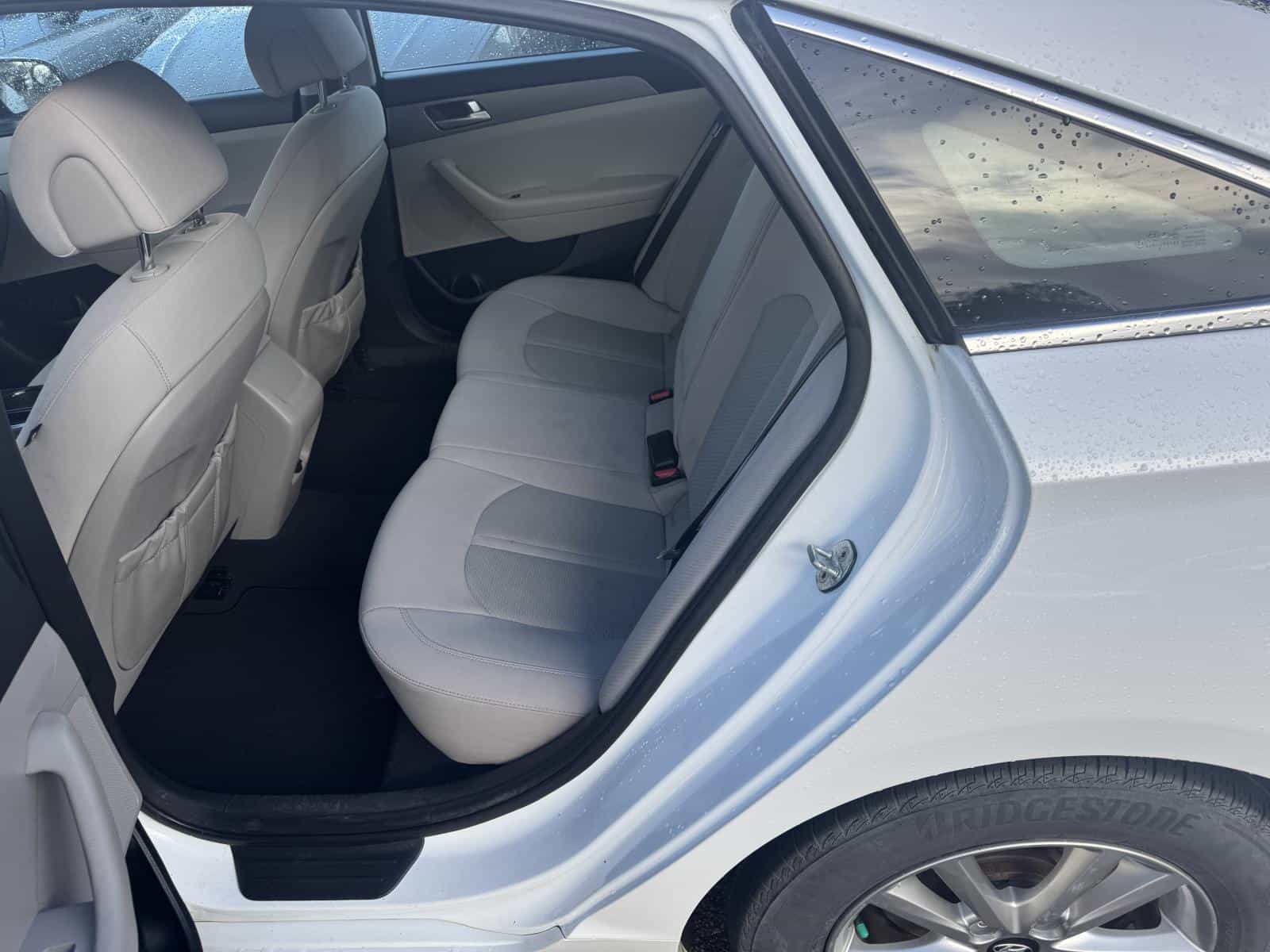 Image 6 Hyundai Sonata GL 2015