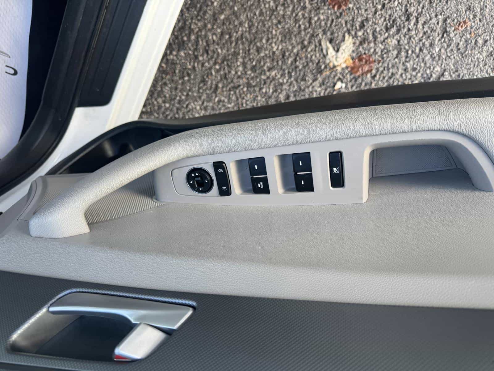 Image 7 Hyundai Sonata GL 2015