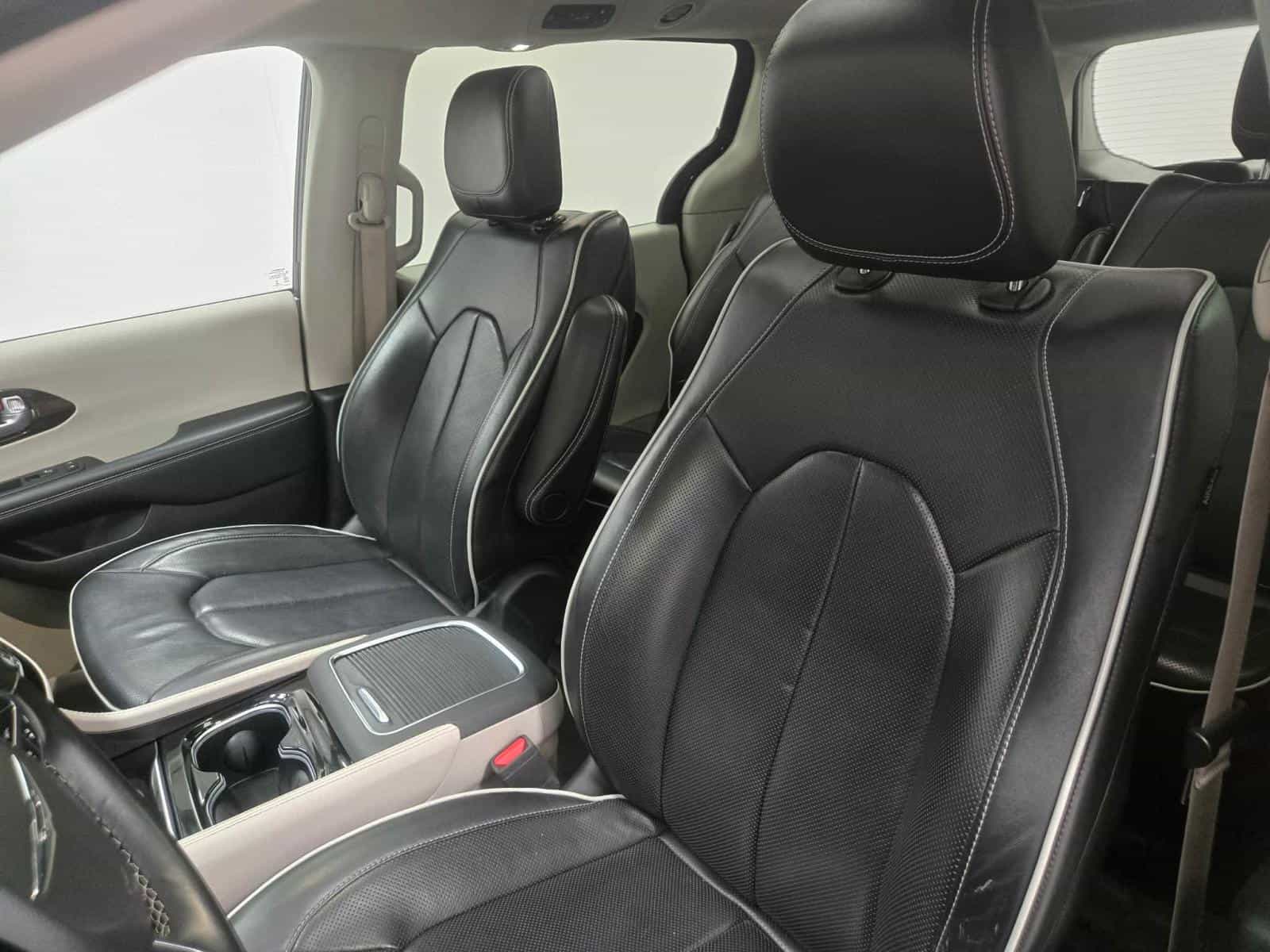 Image 17 Chrysler Pacifica Hybrid Limited 2022