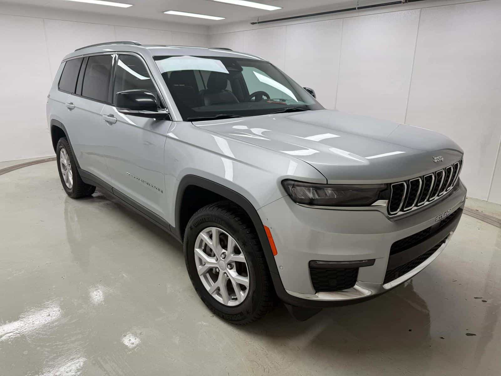 Image 3 Jeep Grand Cherokee L Limited 2023