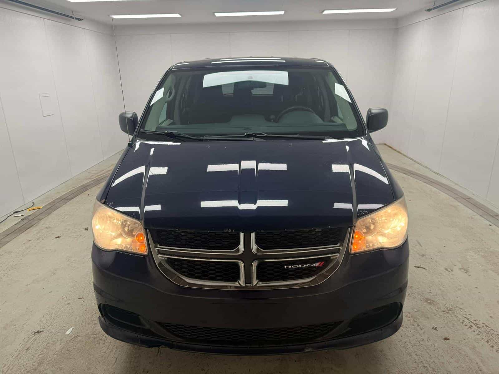 2014 Dodge Grand Caravan SE - Image 3