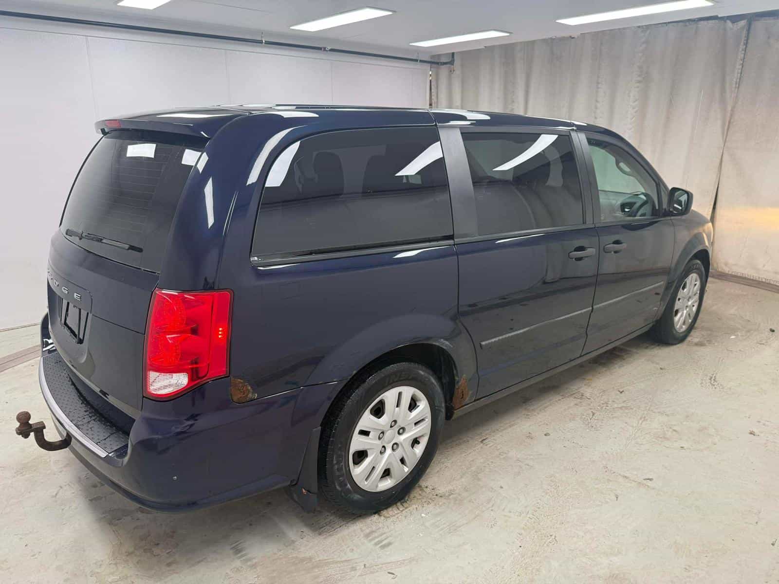 2014 Dodge Grand Caravan SE - Image 5