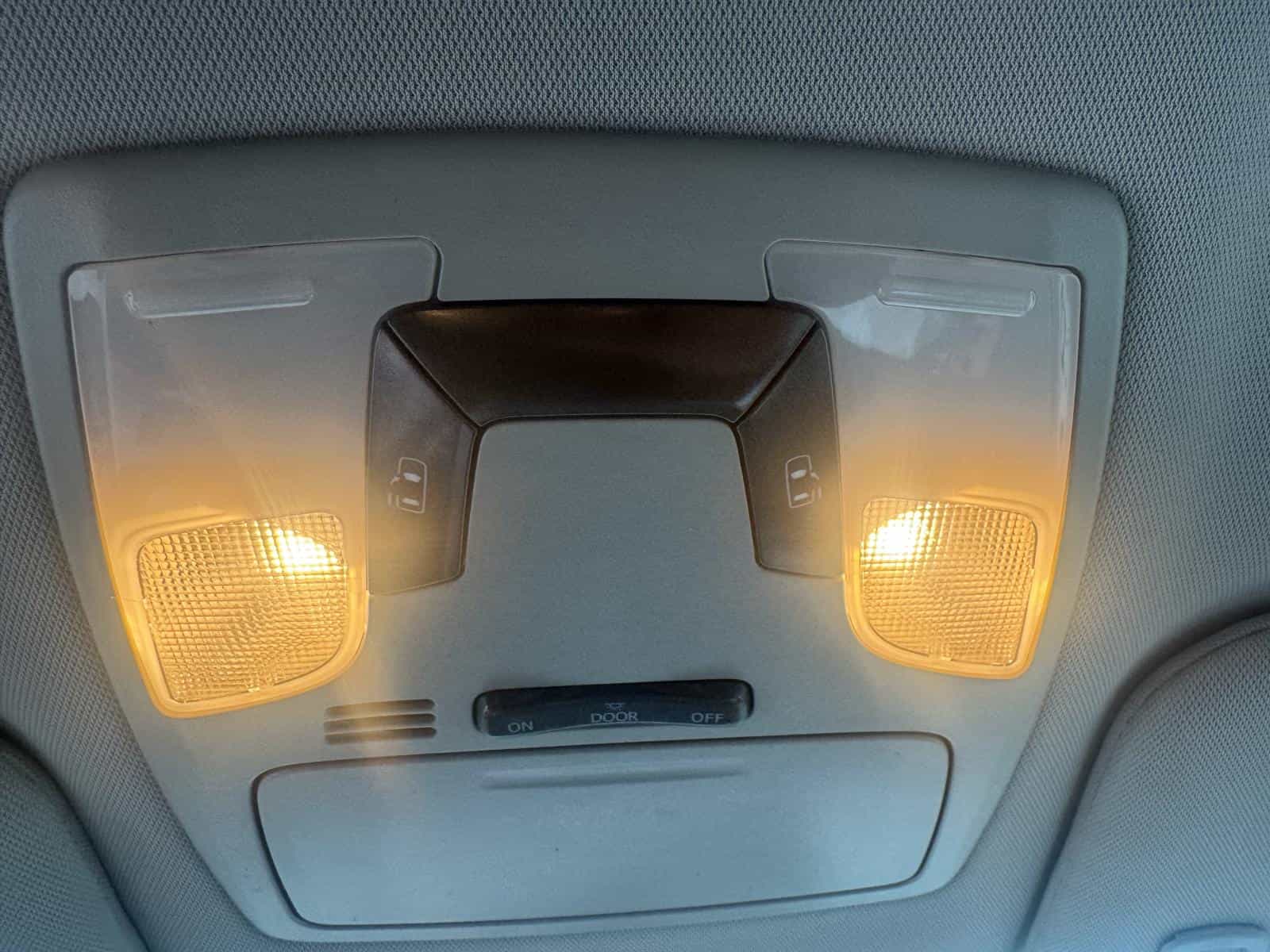 Image 9 Toyota Sienna Le LE 2017