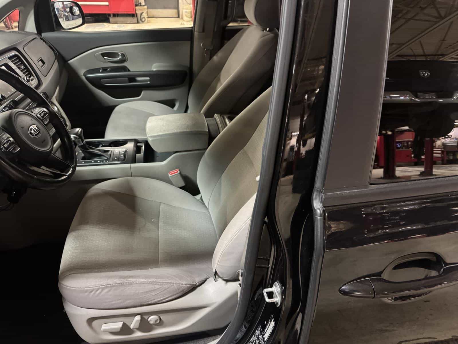 Image 6 Kia Sedona LX 2018