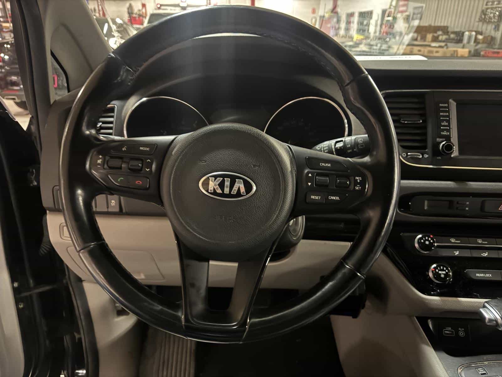 Image 9 Kia Sedona LX 2018