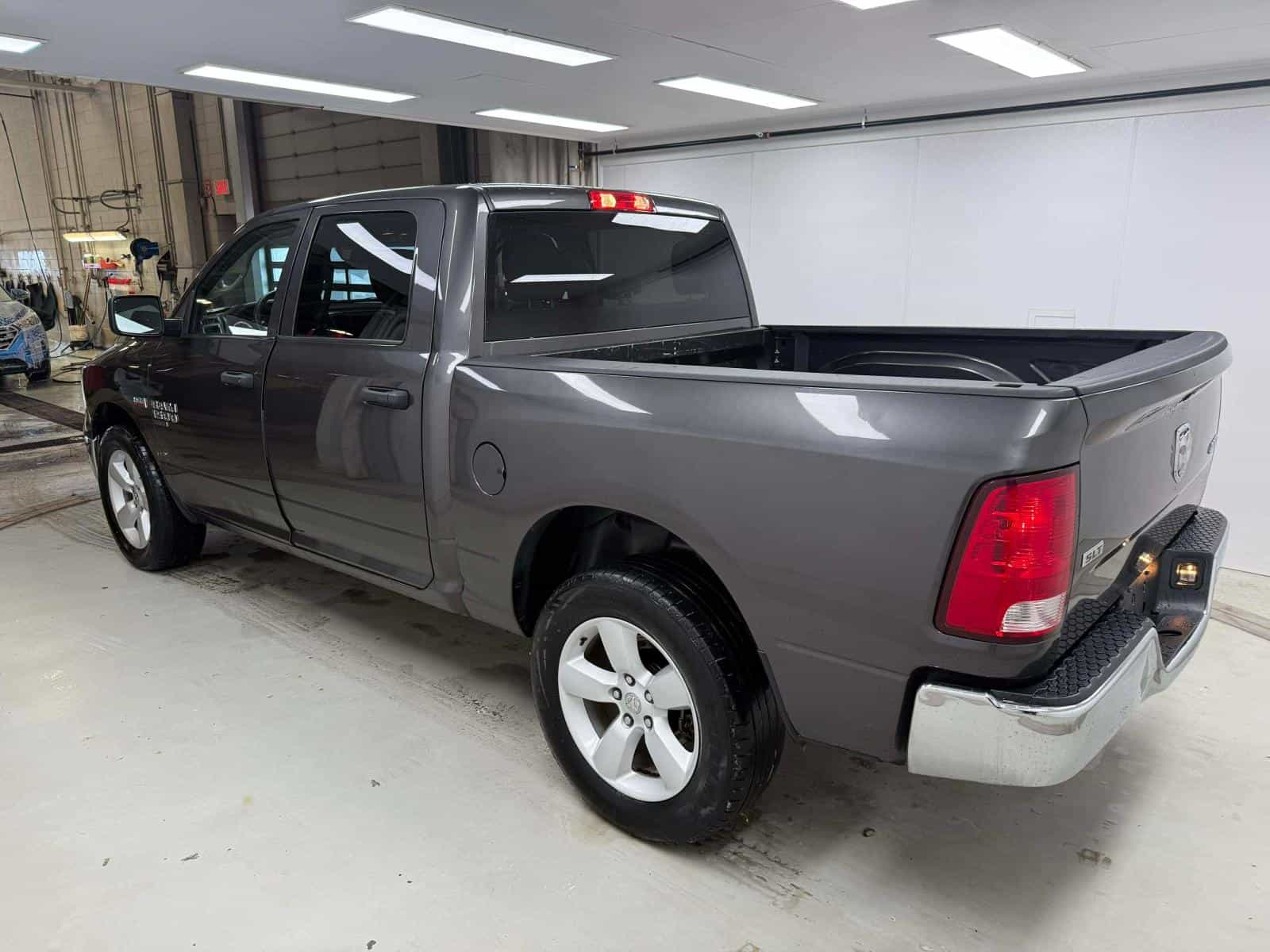 Image 6 RAM 1500 Classic SLT 2023