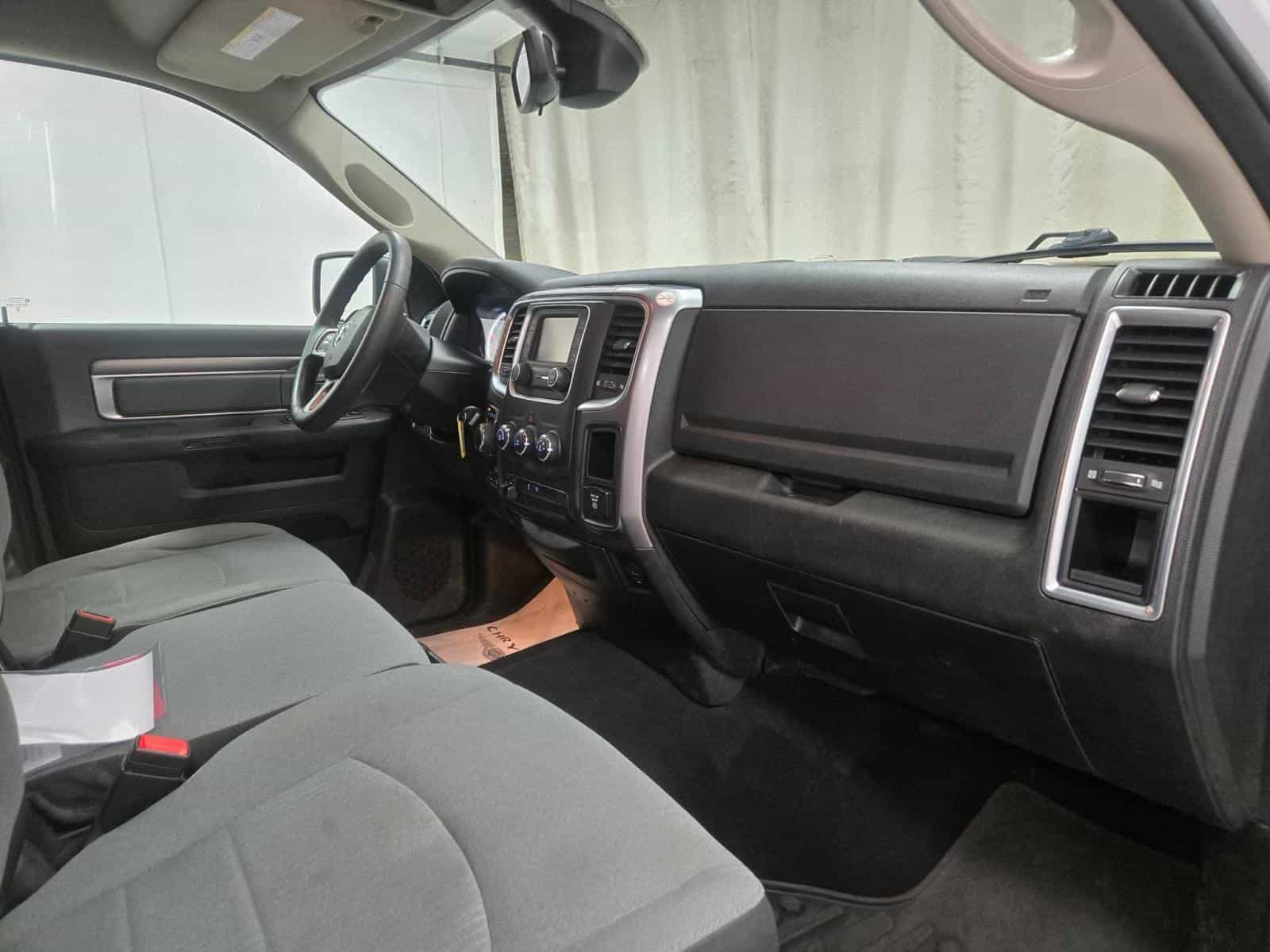 Image 12 RAM 1500 Classic SLT 2023