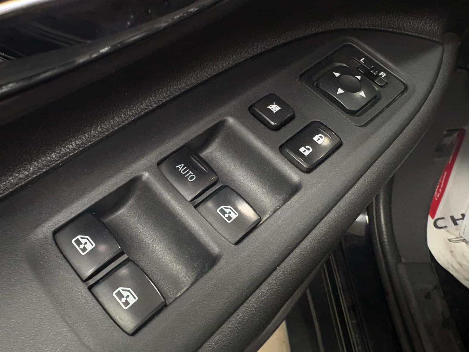 2016 Mitsubishi OUTLANDER ES ES - Image 12