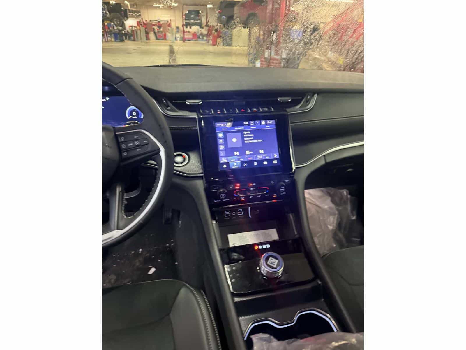 Image 5 Jeep Grand Cherokee L Altitude 2025