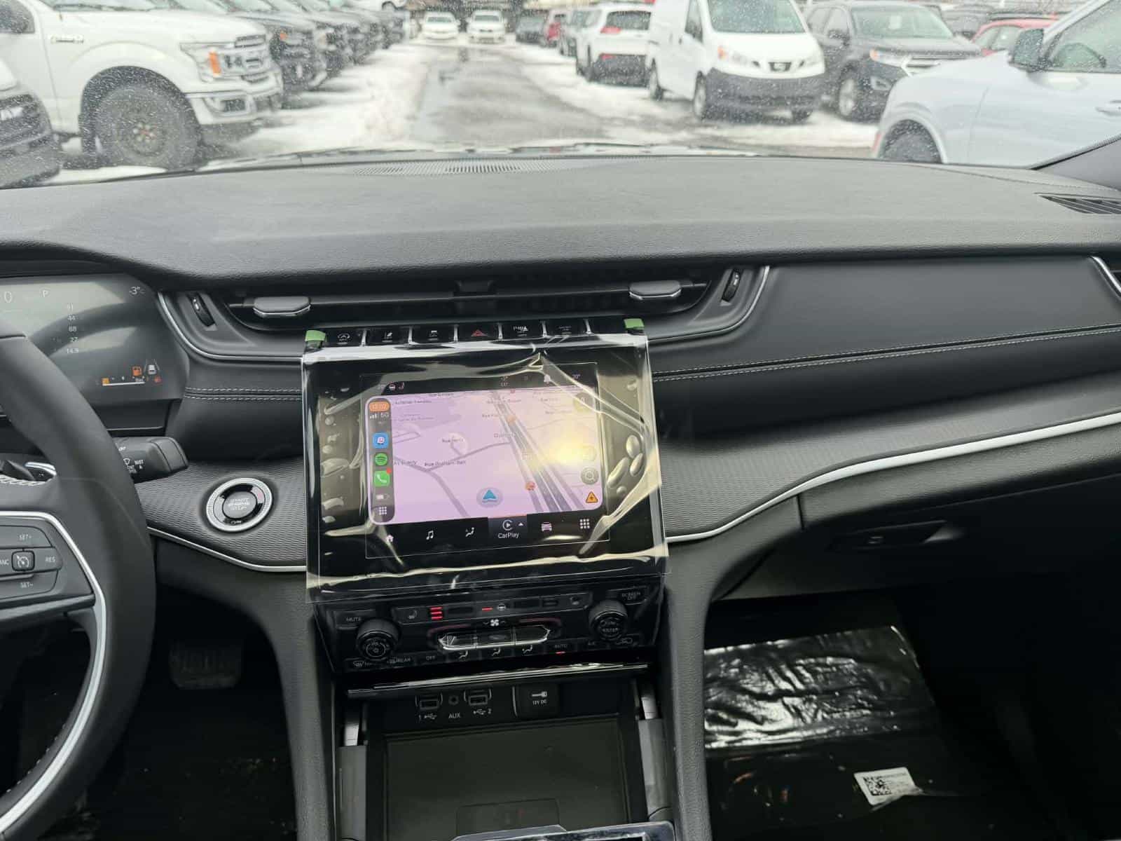 2025 Jeep Grand Cherokee Altitude - Image 8