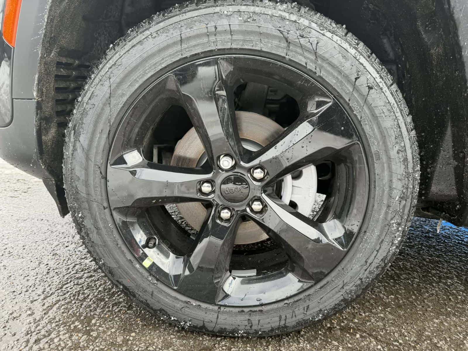 2025 Jeep Grand Cherokee Altitude - Image 10