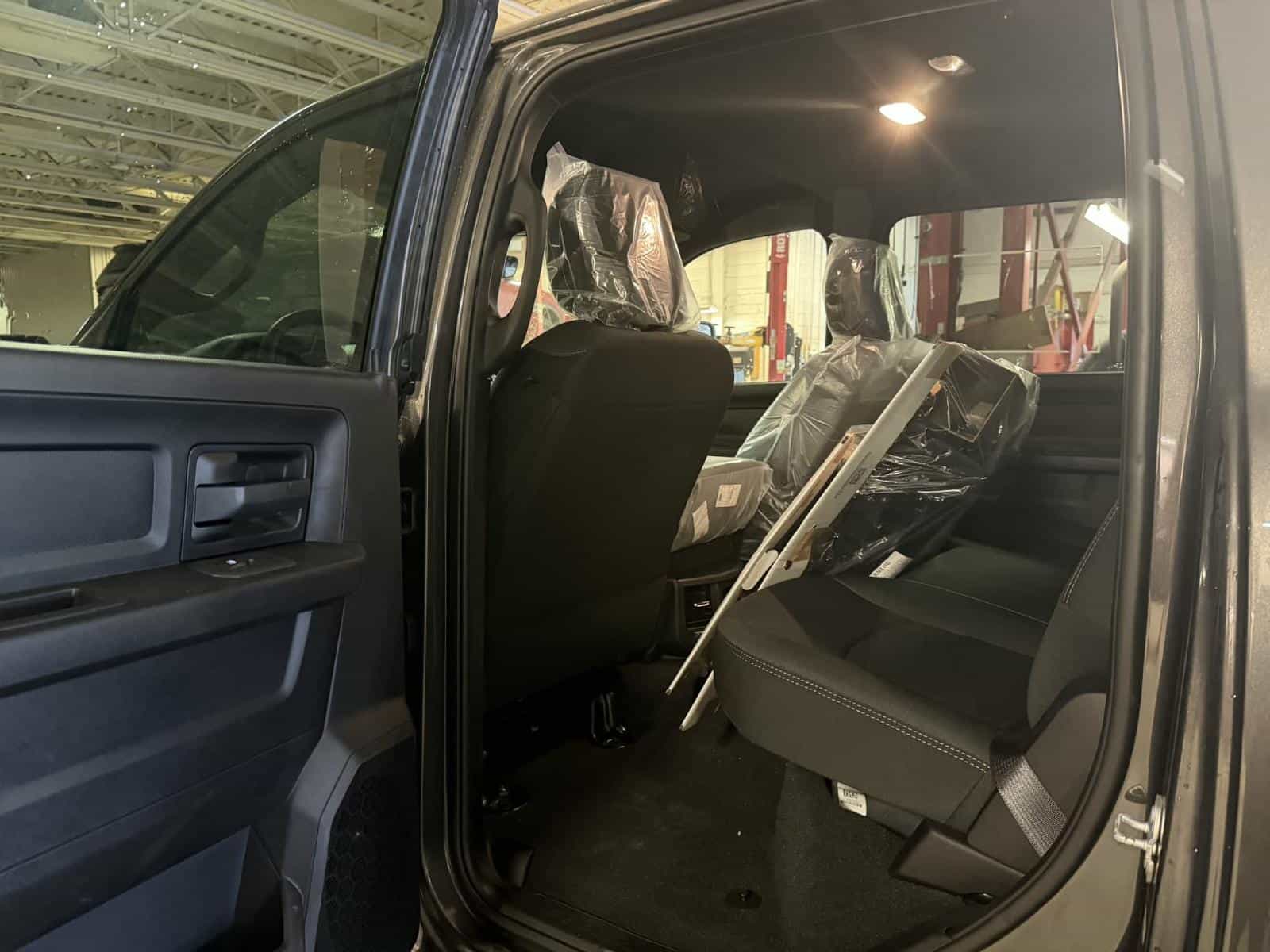 Image 7 RAM 2500 Warlock 2026