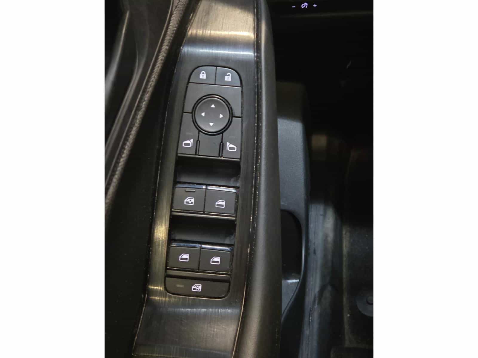 Image 12 Nissan Rogue S 2023