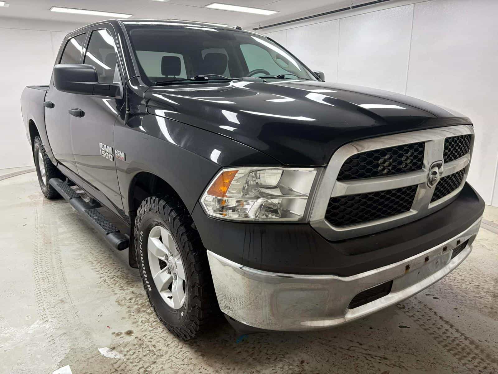 Image 4 RAM 1500 ST 2015