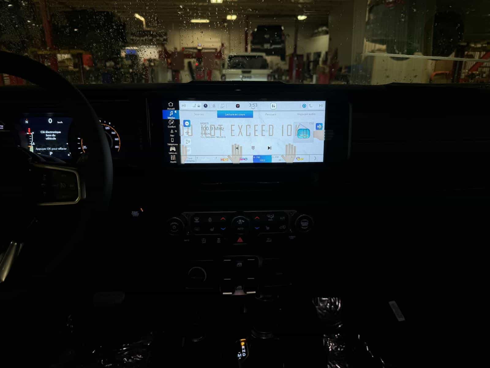 Image 9 Jeep Wrangler 4 Door Sahara 2026