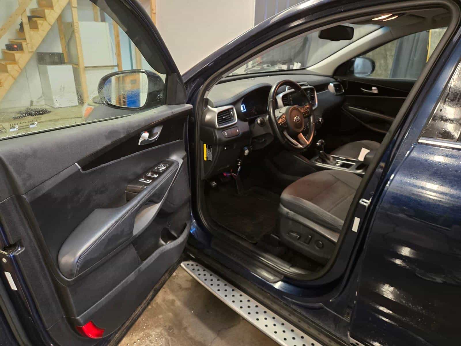 2017 Kia Sorento LX Turbo - Image 9