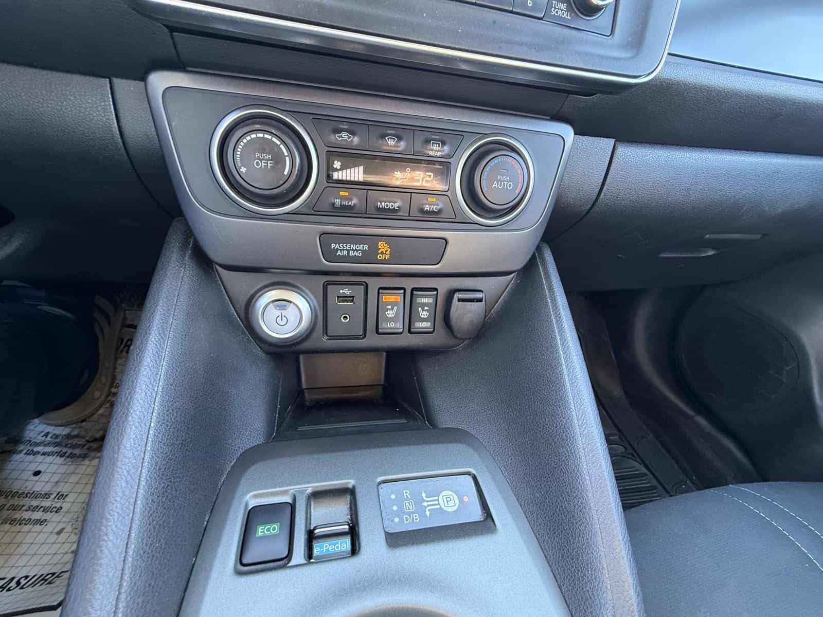 2019 Nissan LEAF S S - Image 15