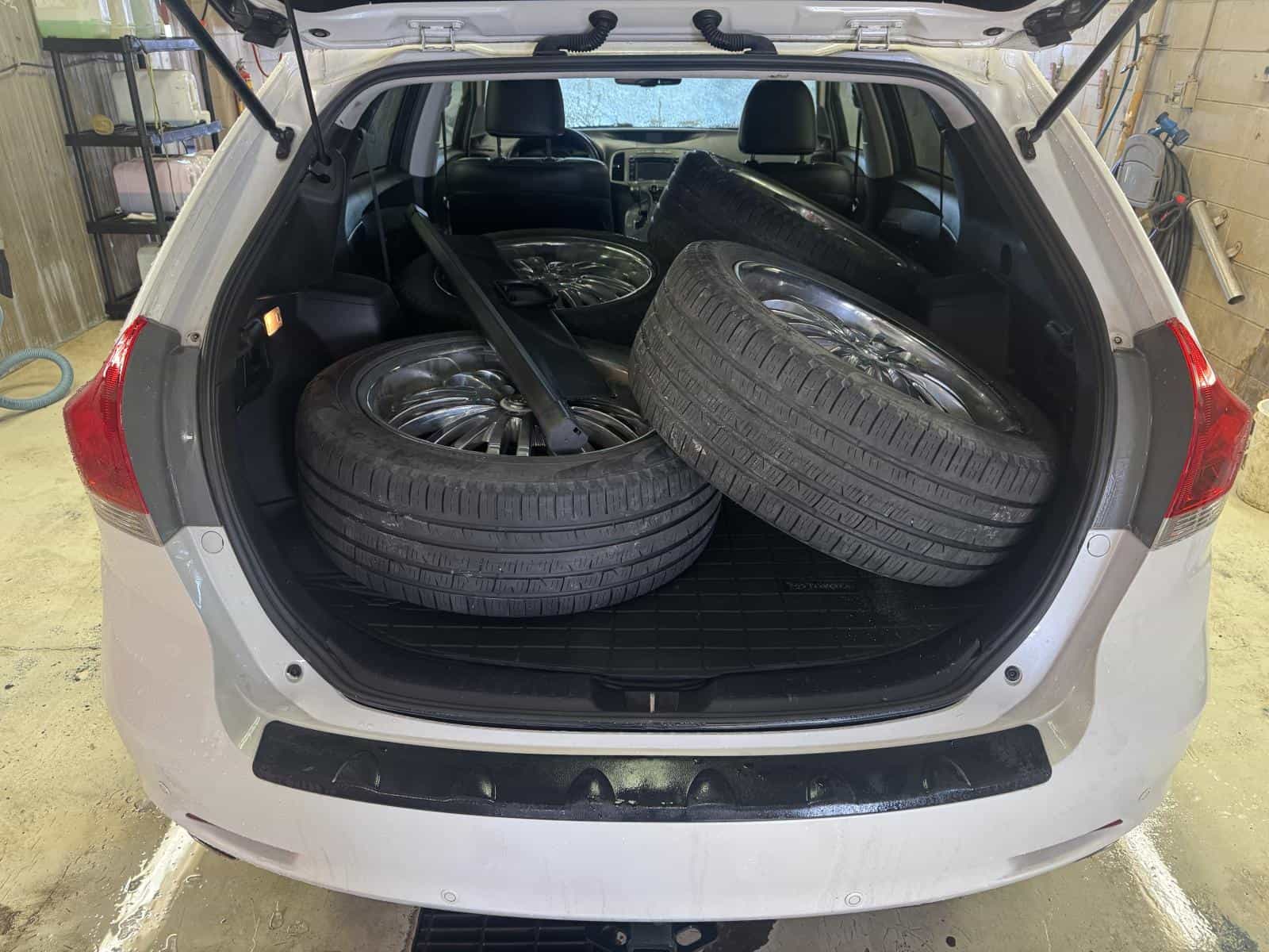 Image 7 Toyota VENZA LE/XLE/LIMITED Base 2014