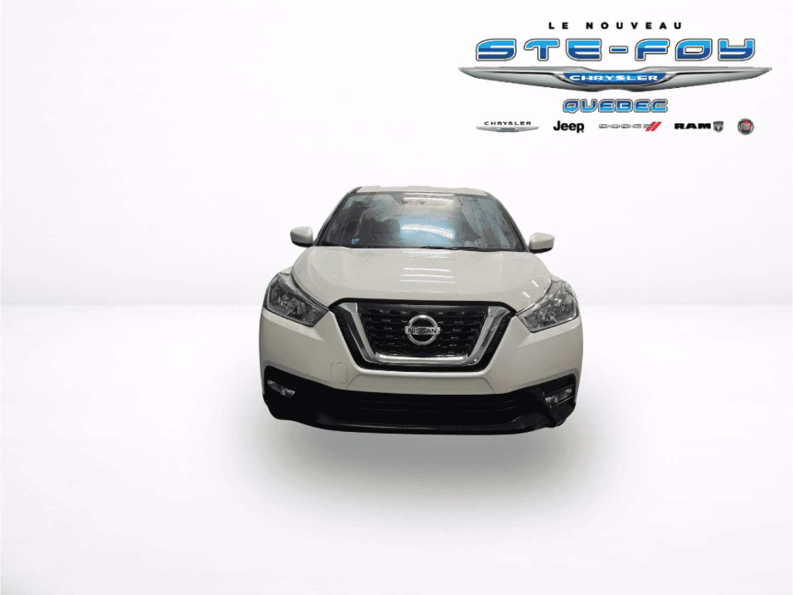2018 Nissan Kicks SV - Image 2