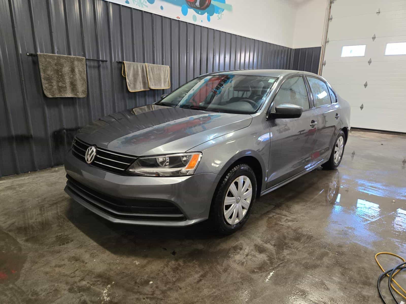 Image 1 Volkswagen Jetta Trendline + 2017