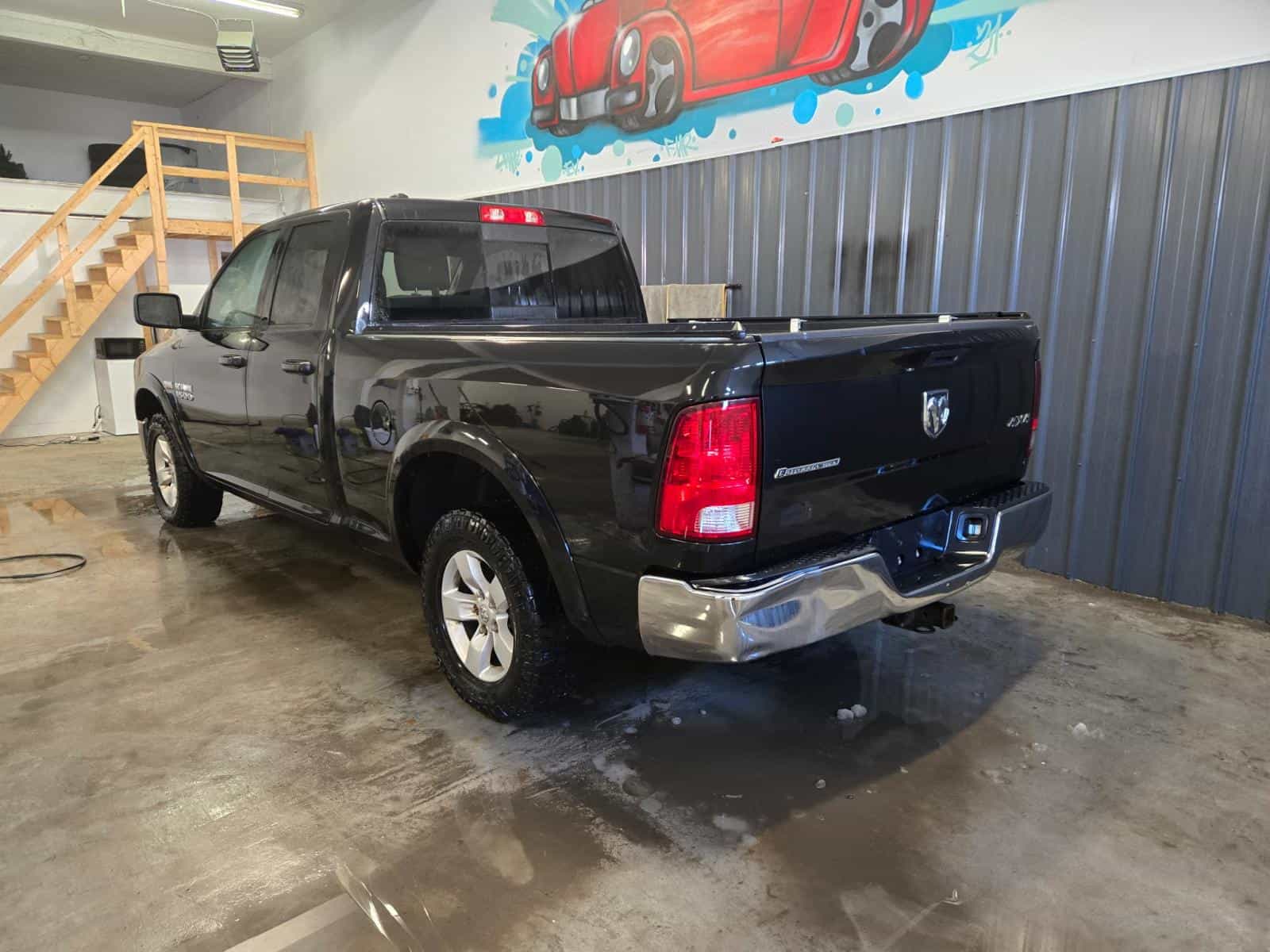 2017 RAM 1500 Outdoorsman - Image 6