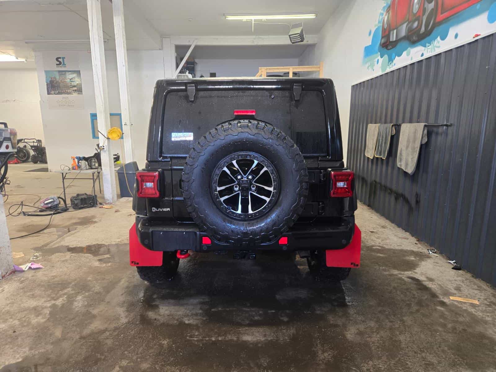 2025 Jeep Wrangler Rubicon X - Image 5