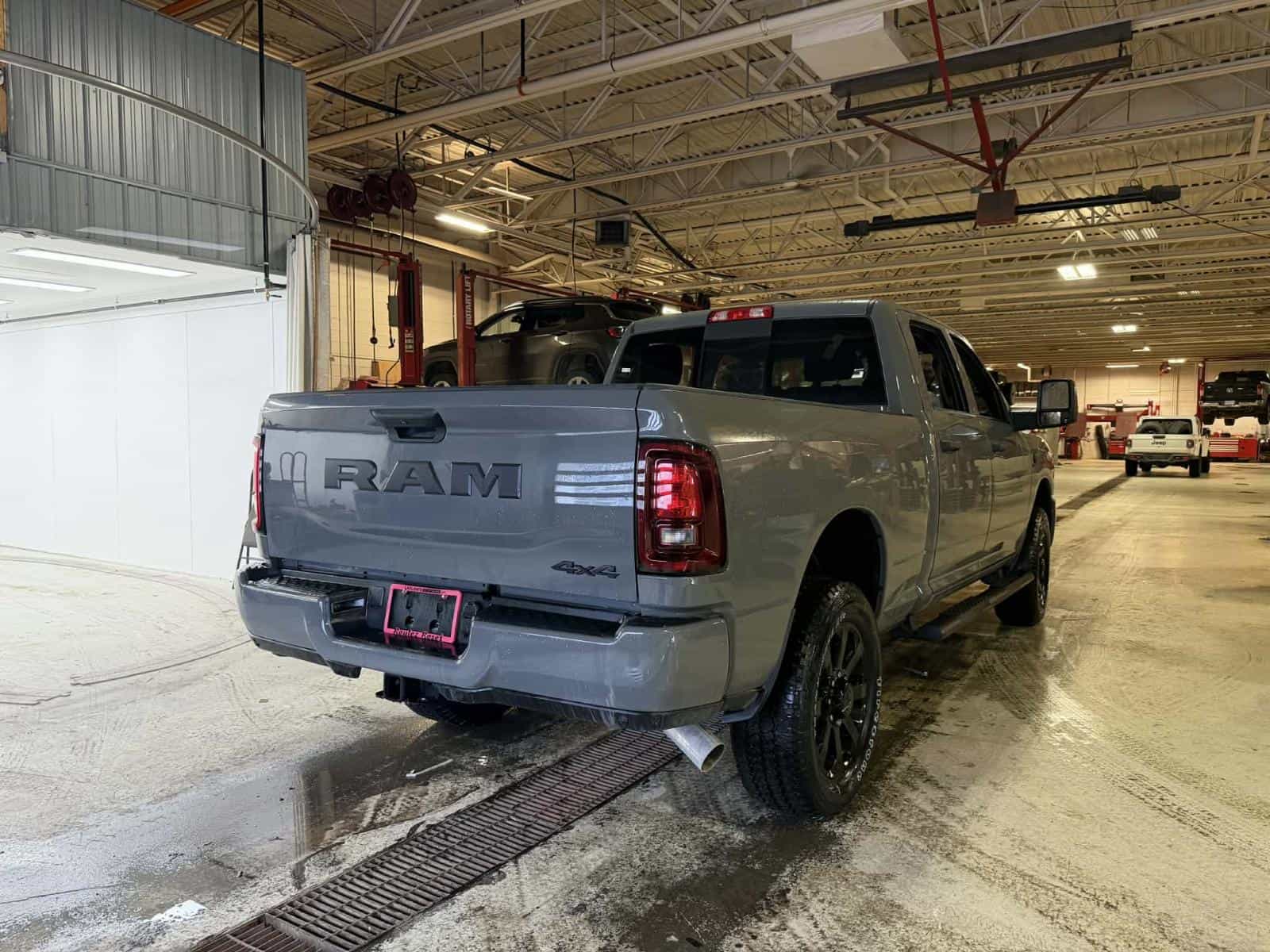 2026 RAM 2500 Black Express - Image 4