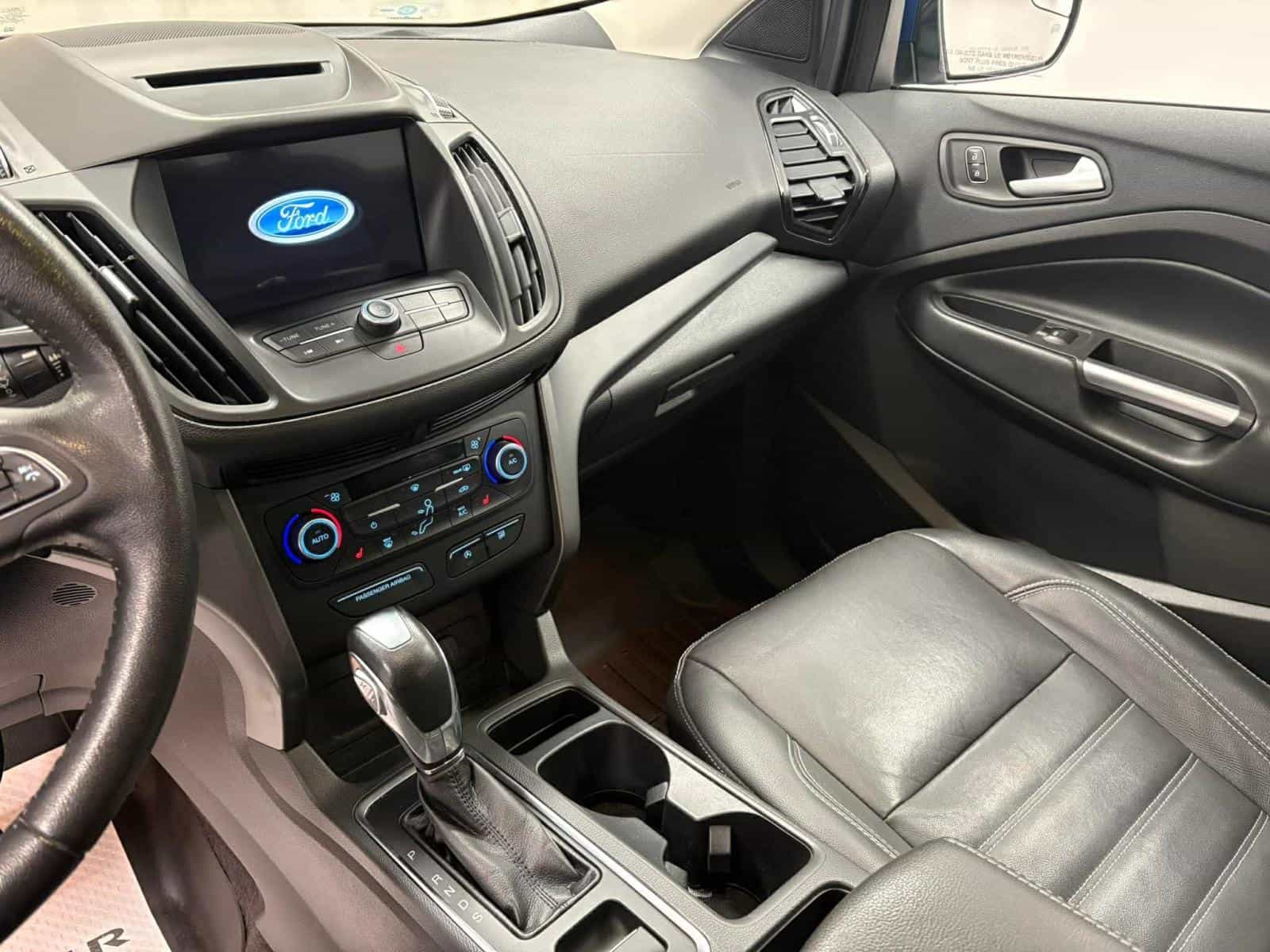 Image 16 Ford Escape SEL 2018