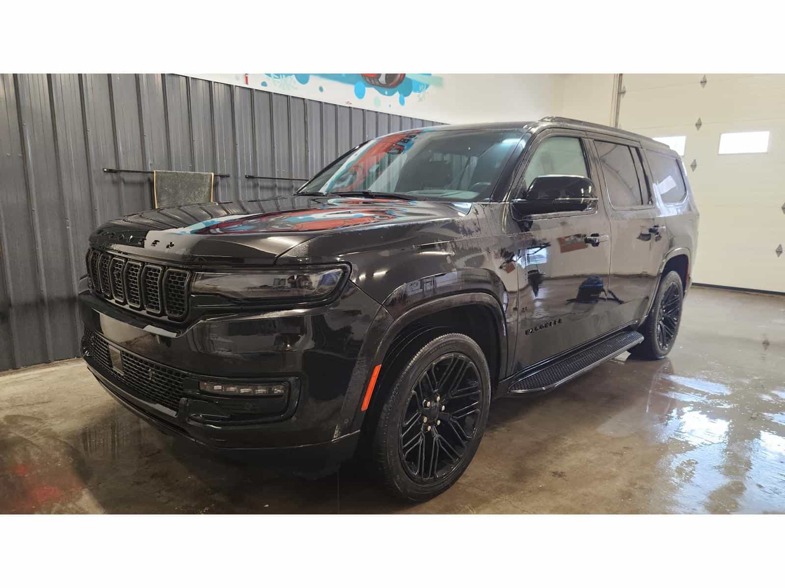 Image 1 Jeep Wagoneer Series III 2022