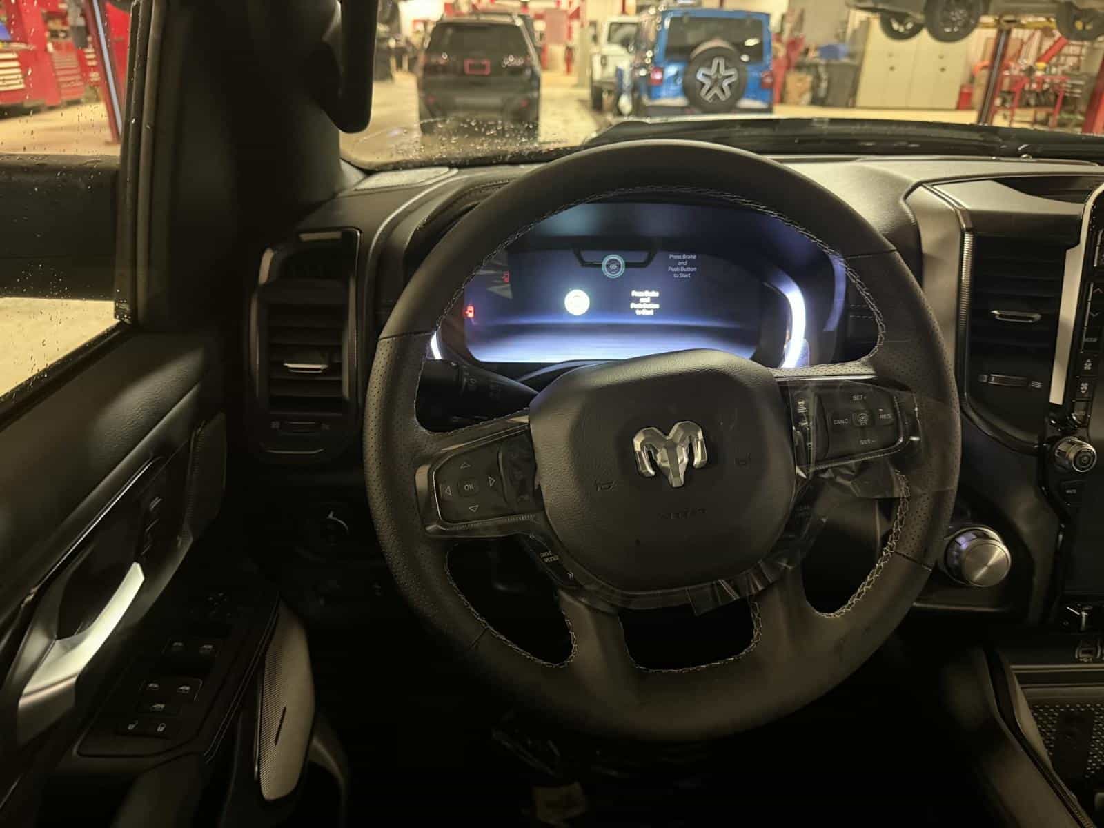 Image 10 RAM 1500 Sport 2026