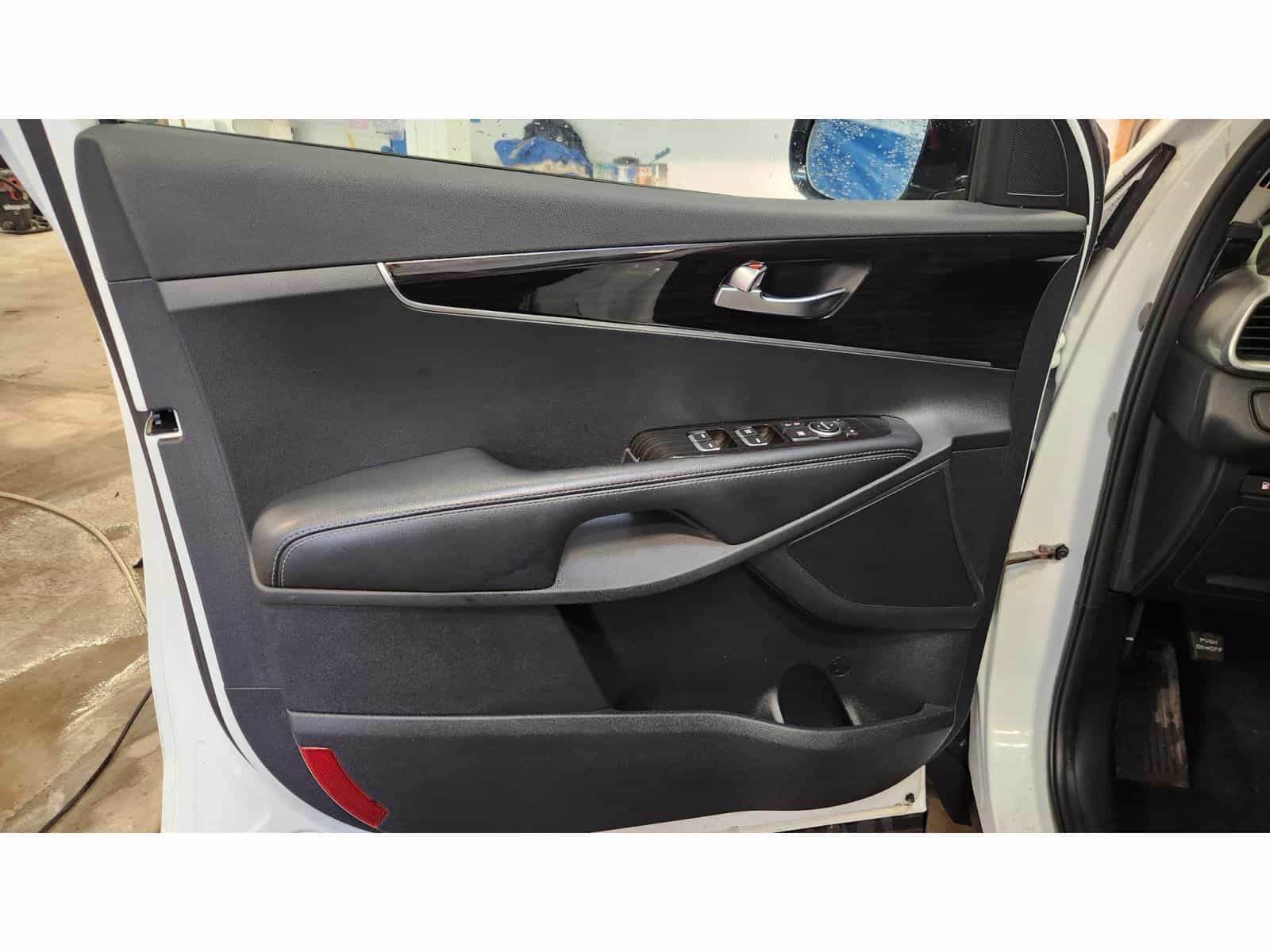 Image 8 Kia Sorento LX 2020