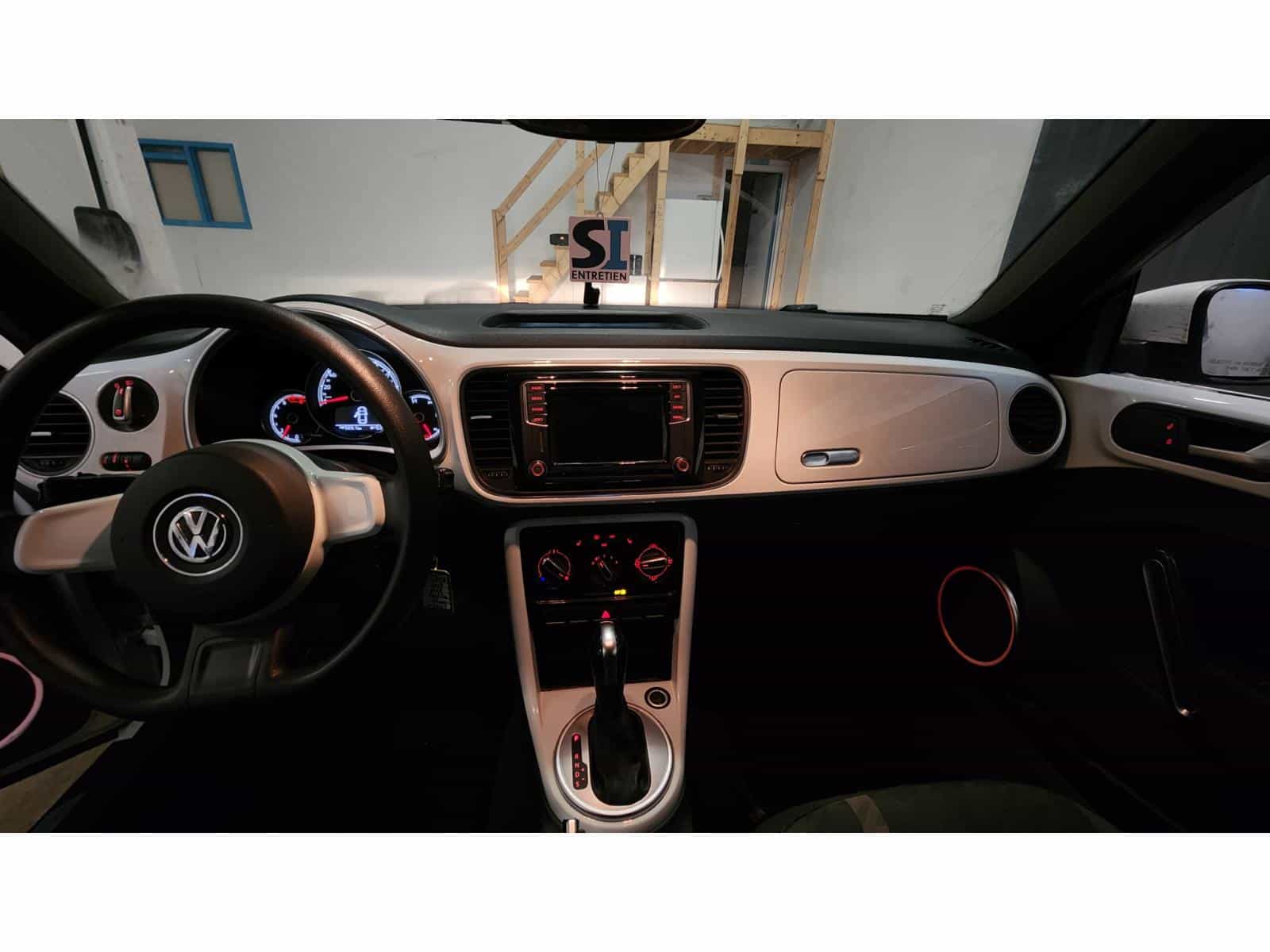 2018 Volkswagen Beetle Trendline - Image 13