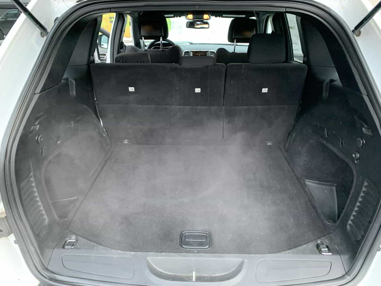 2015 Jeep Grand Cherokee Laredo - Image 10