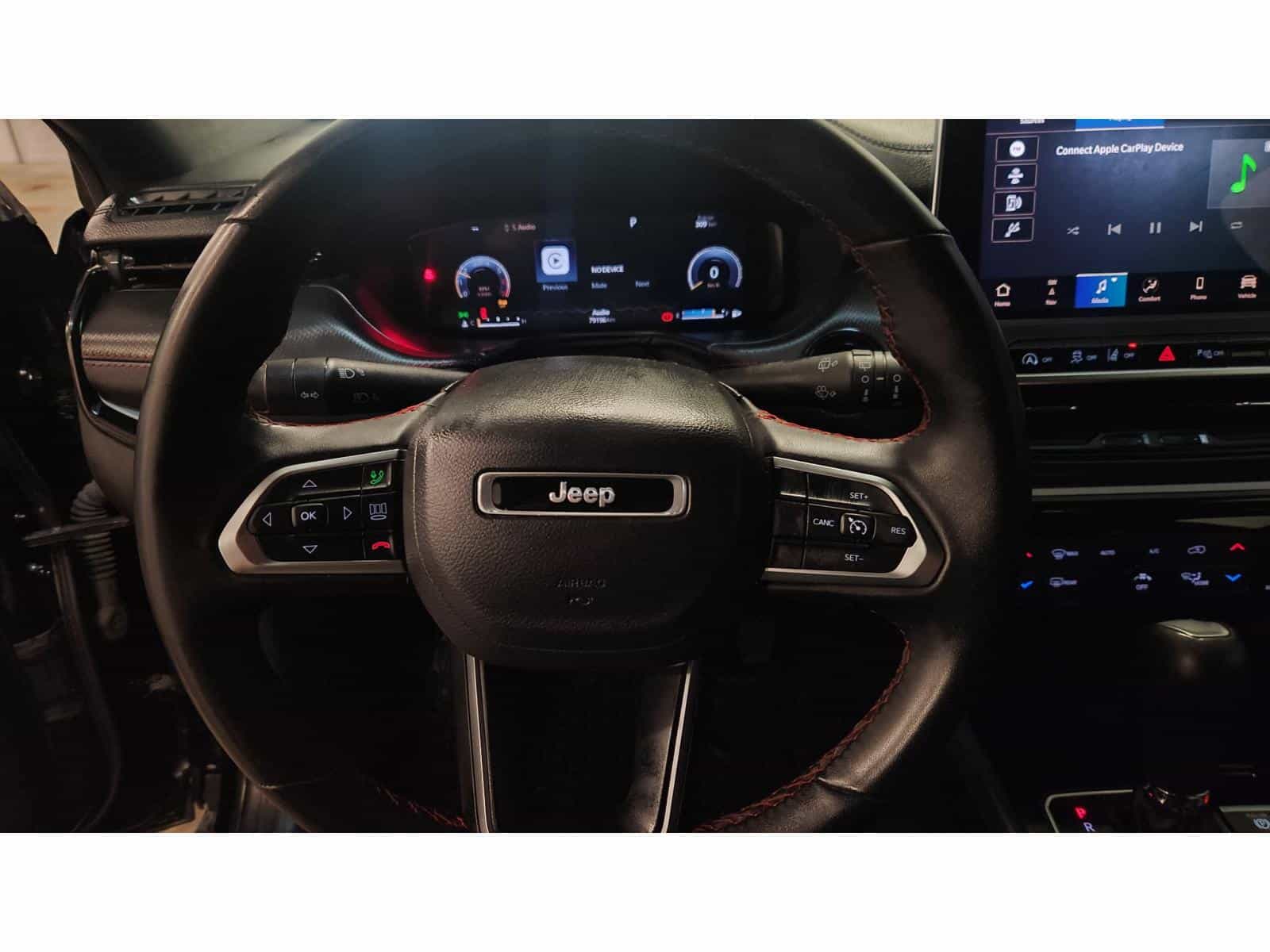 2024 Jeep Compass Trailhawk - Image 13