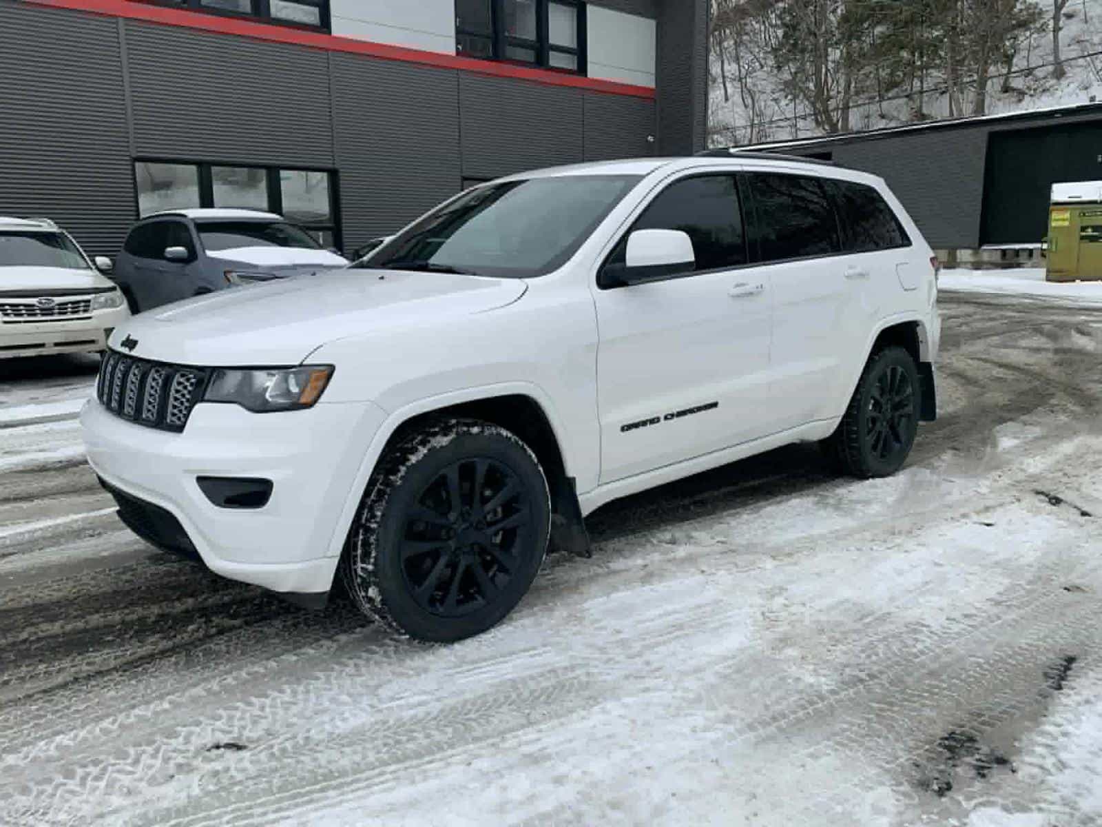 2021 Jeep Grand Cherokee Altitude - Image 1
