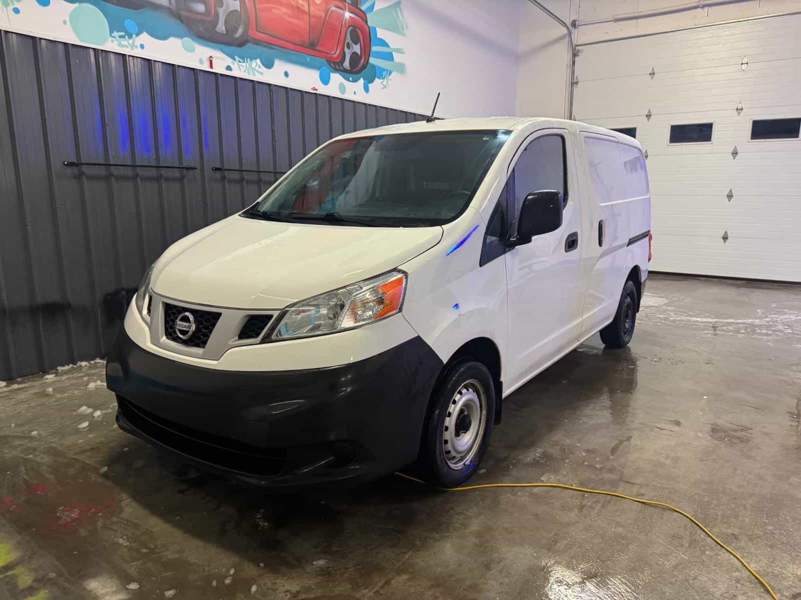 Image 1 Nissan NV SV 2019