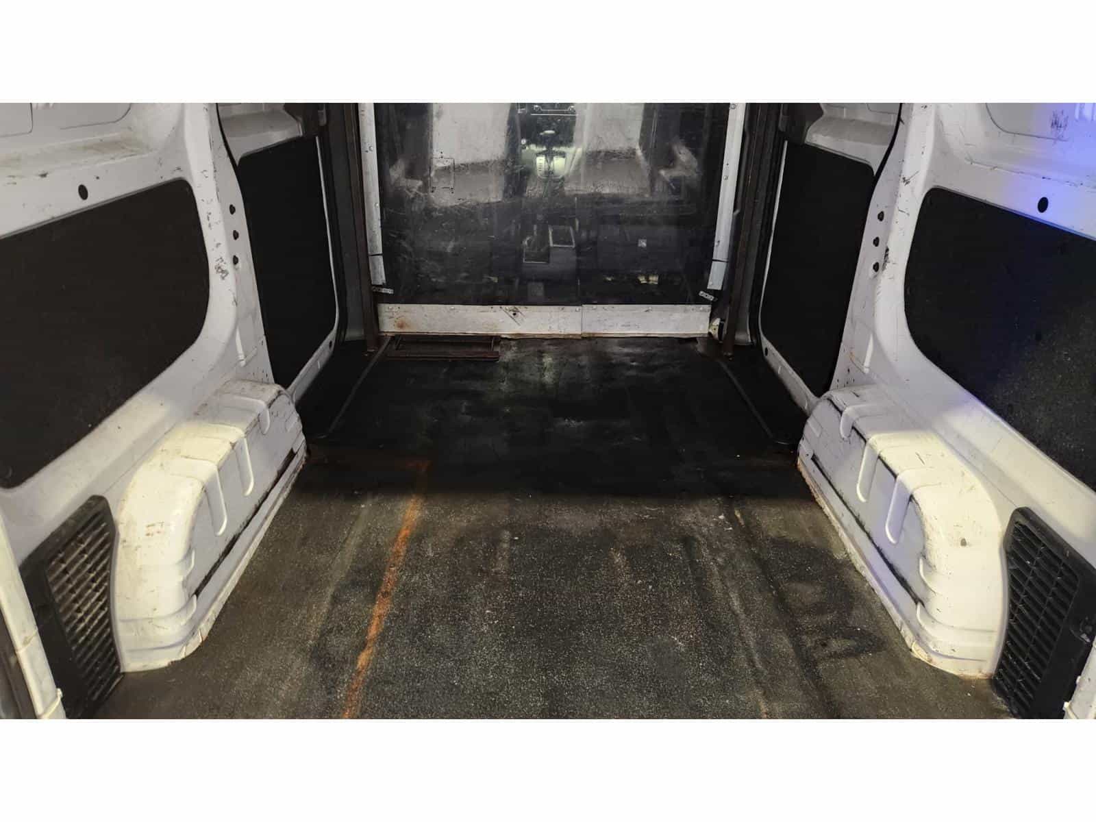 Image 8 Nissan NV SV 2019