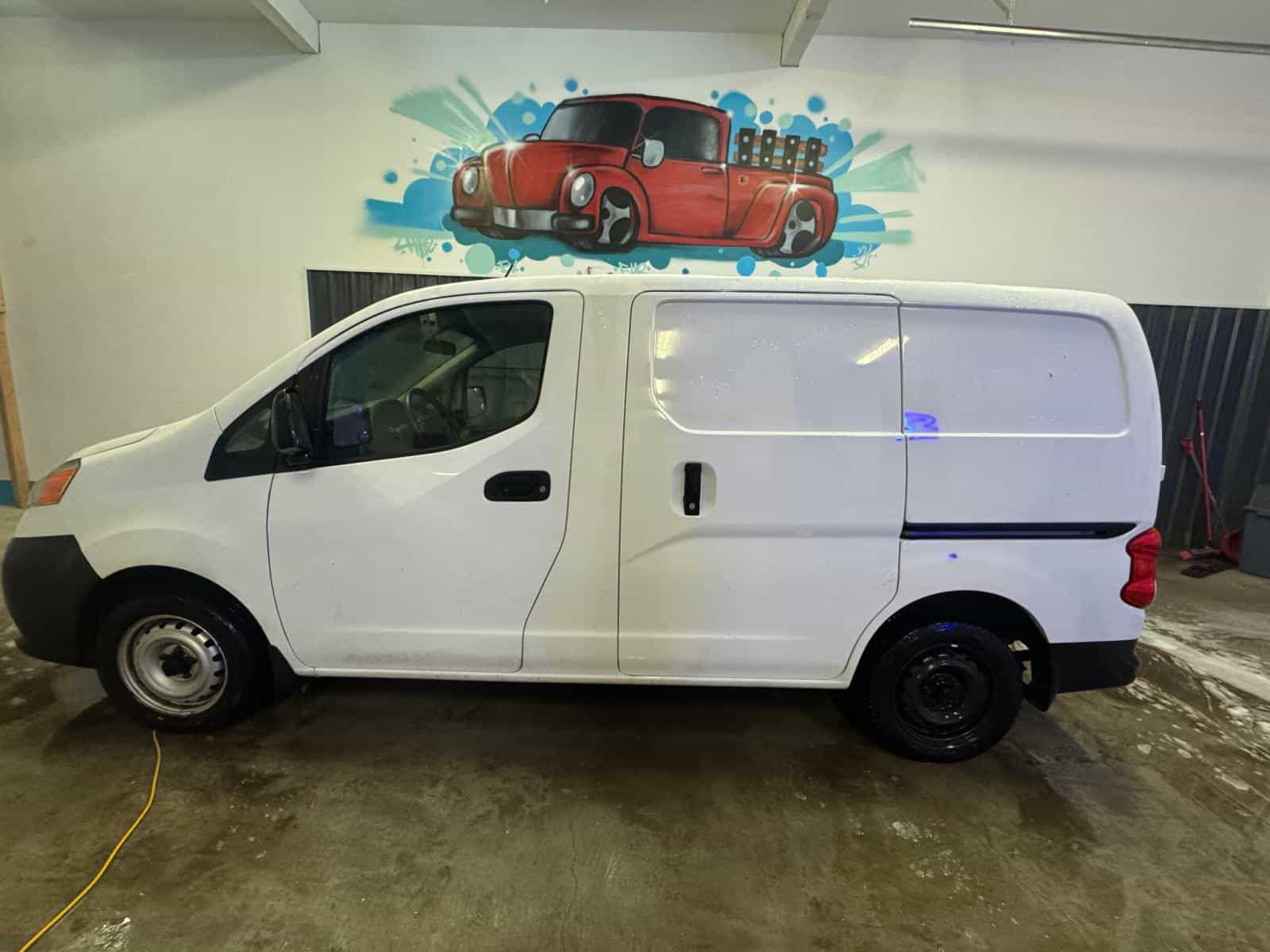 2019 Nissan NV SV - Image 7