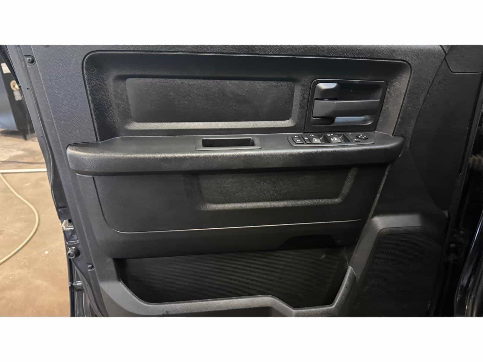 2021 RAM 1500 Classic Express - Image 8