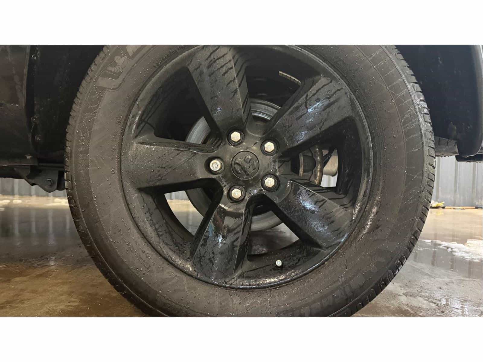 2021 RAM 1500 Classic Express - Image 9