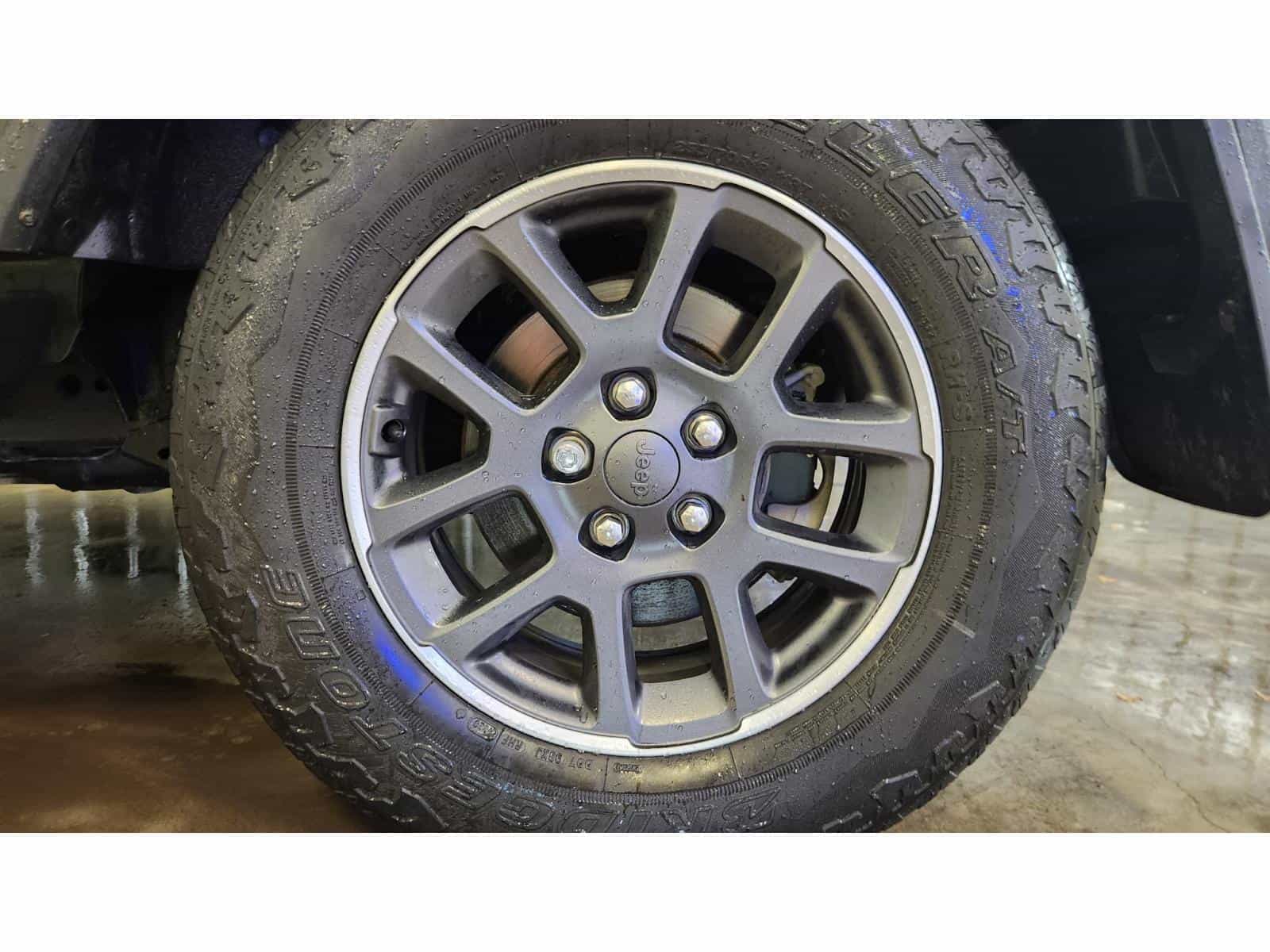 Image 8 Jeep Wrangler Sport 2021