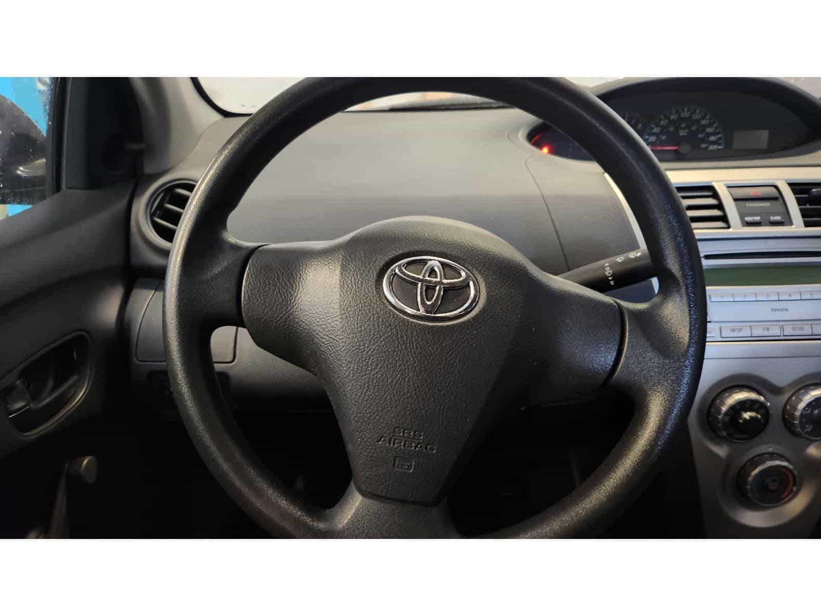 Image 13 Toyota Yaris Base 2009
