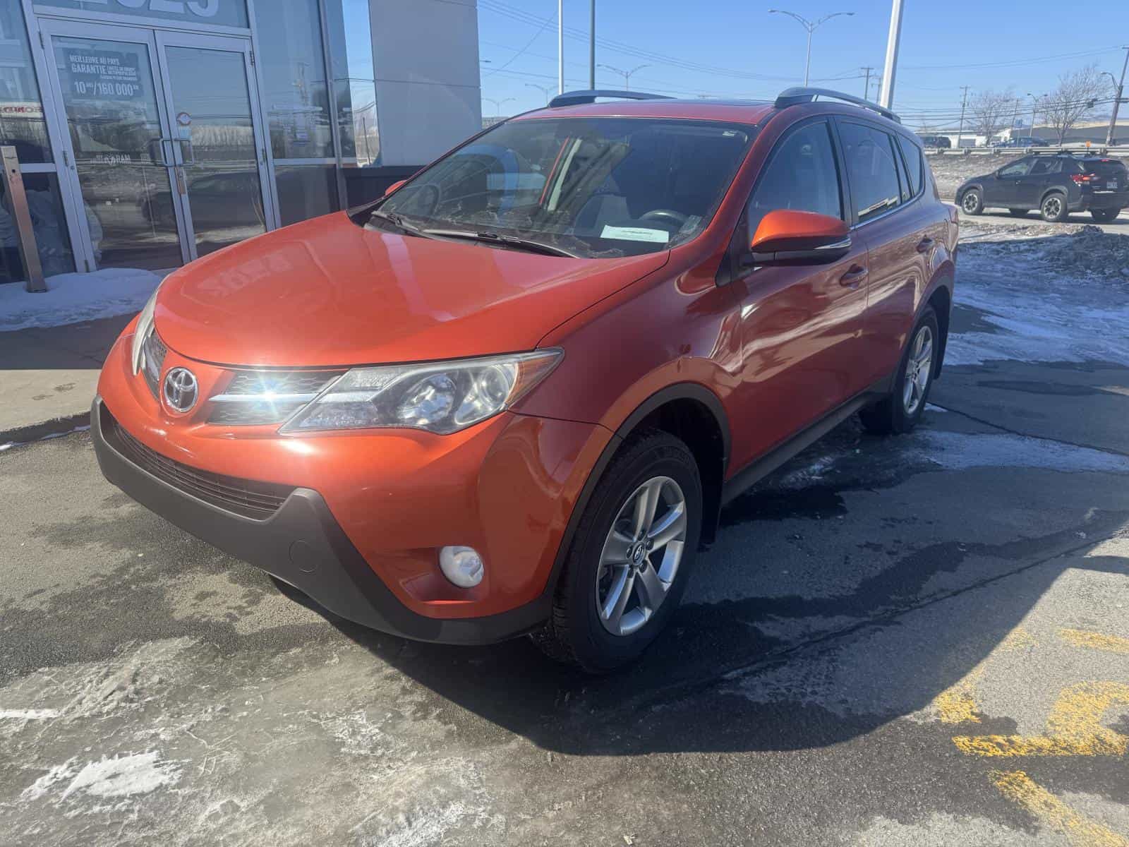 Image 1 Toyota Rav4 XLE 2015